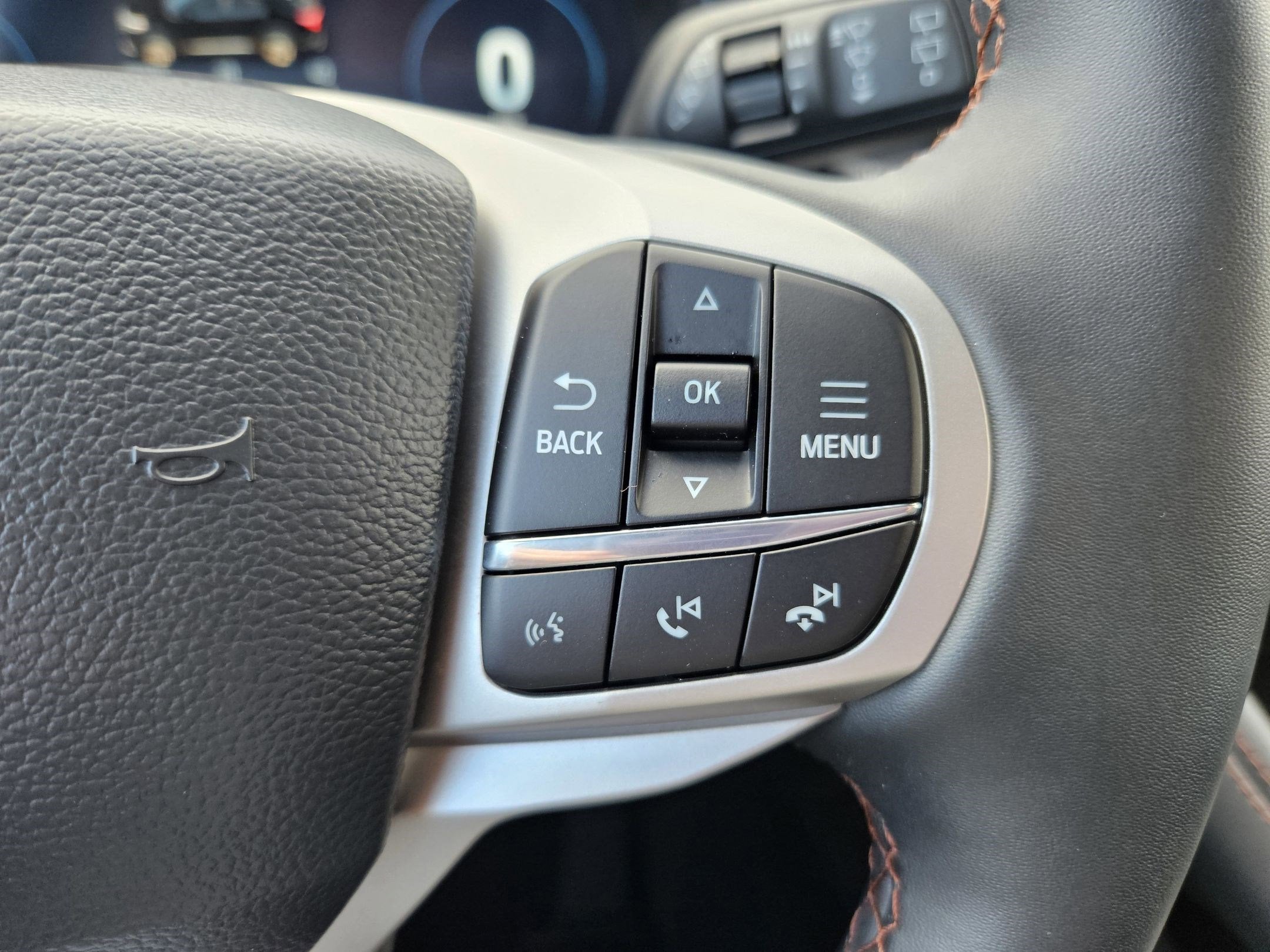 2025 Ford Explorer Active 4WD