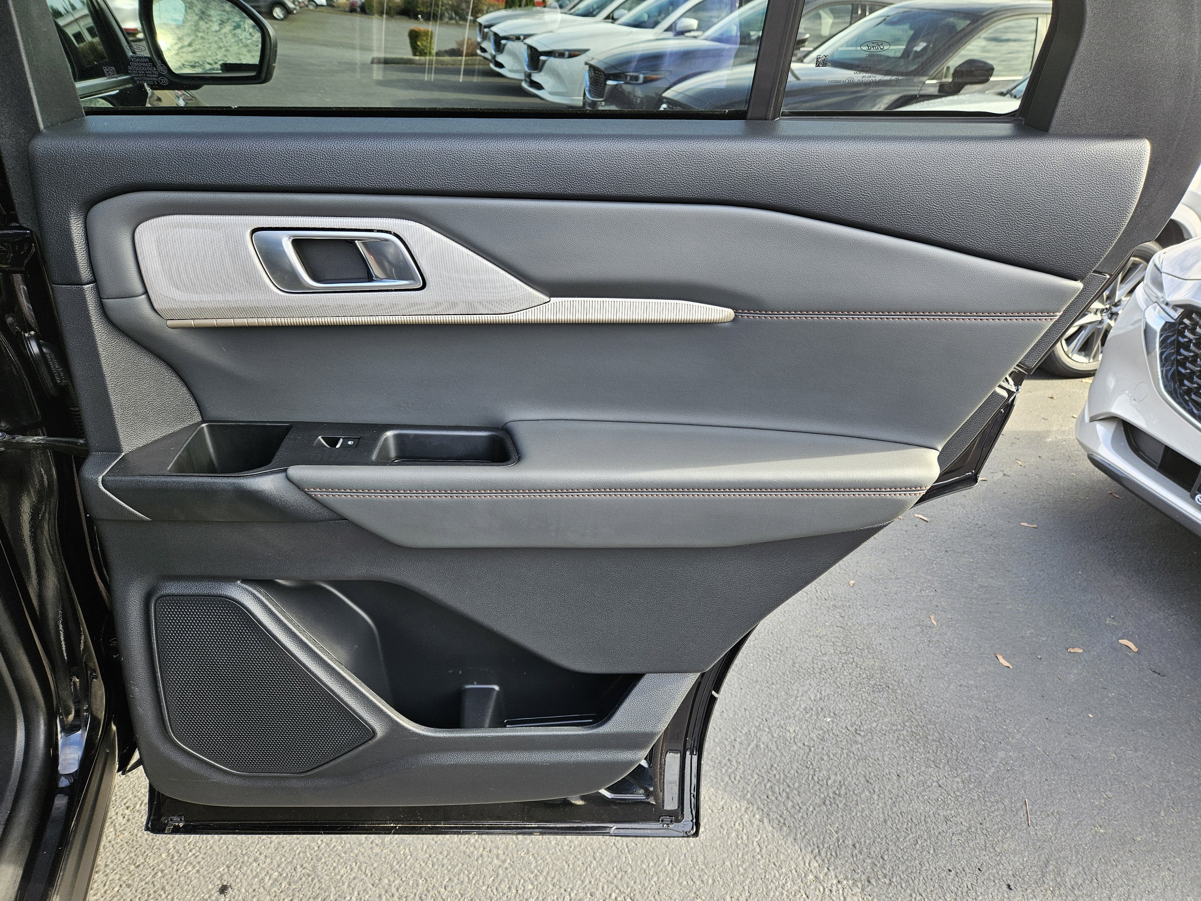 2025 Ford Explorer Active 4WD