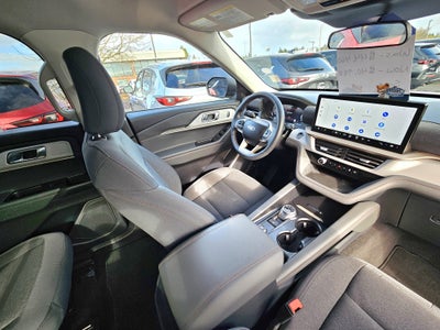 2025 Ford Explorer Active 4WD