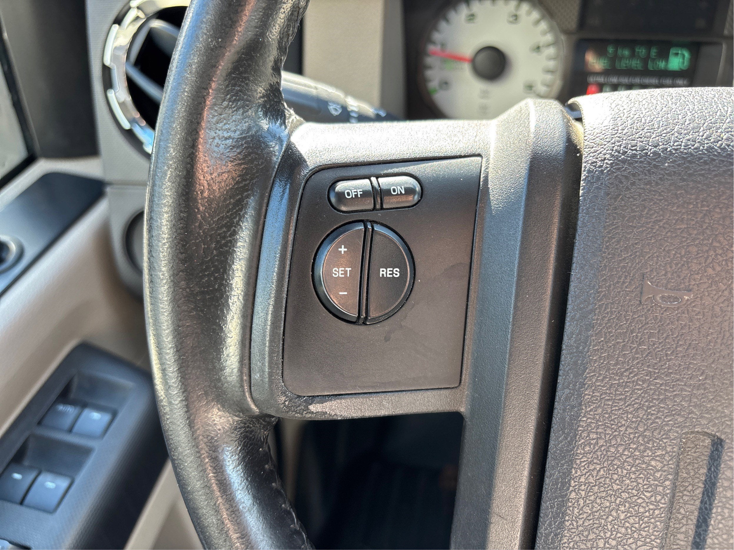 2009 Ford Super Duty F-350 SRW XLT