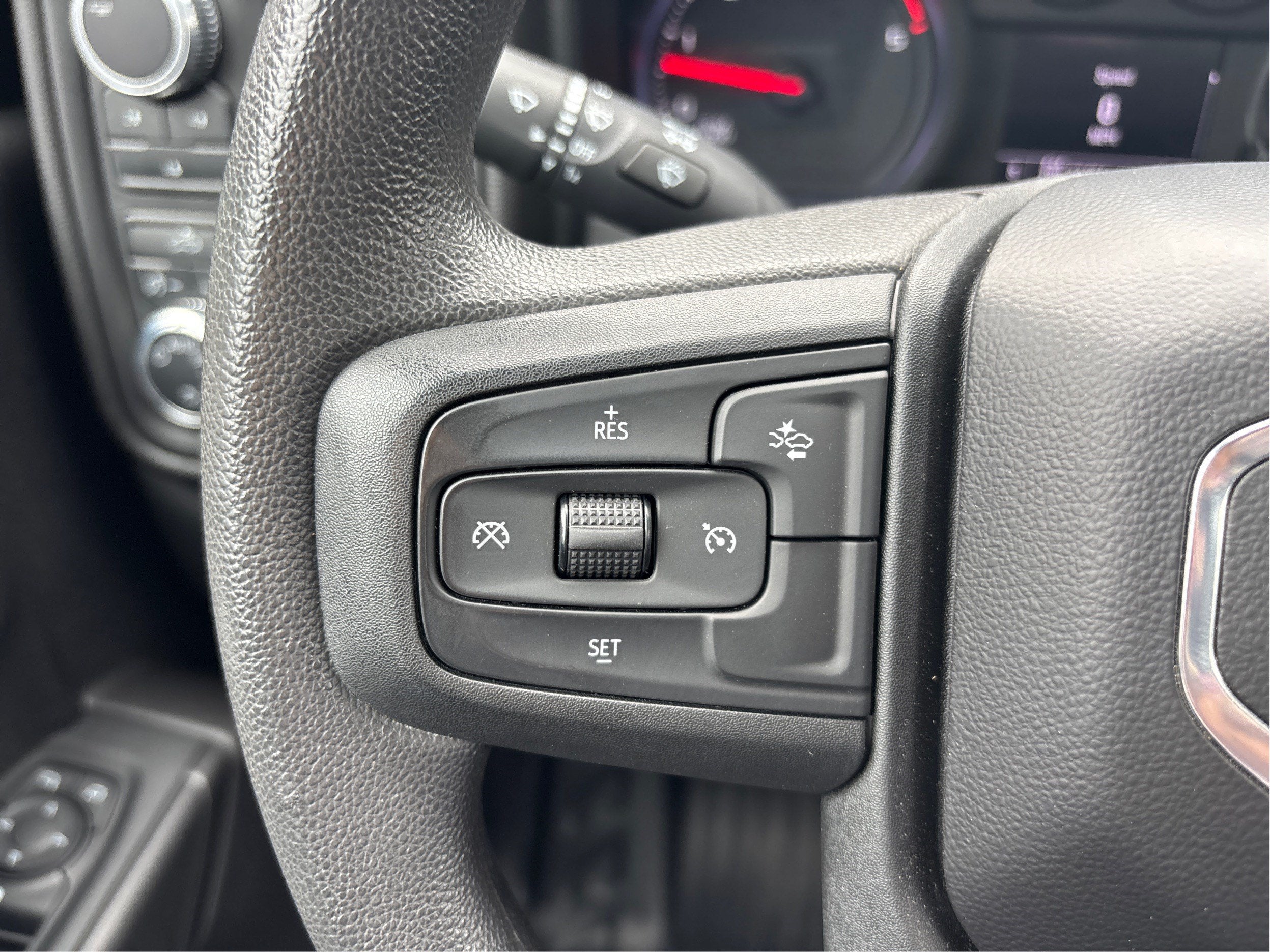 2024 GMC Sierra 2500HD Pro