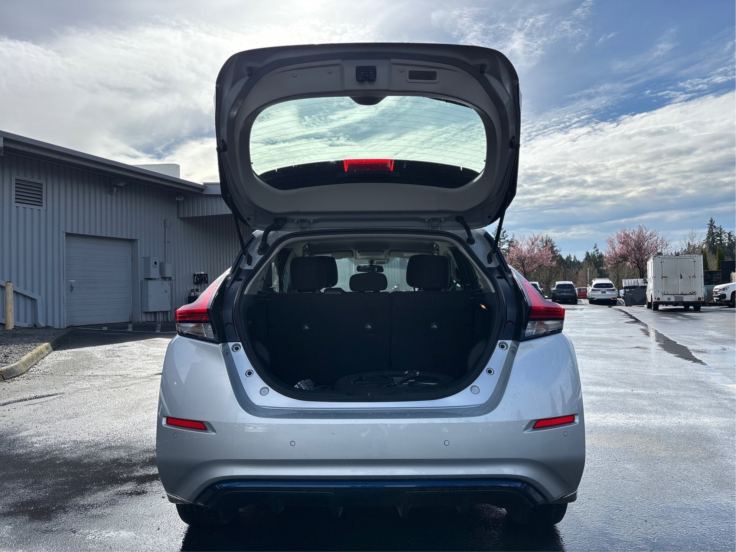 2022 Nissan LEAF S PLUS