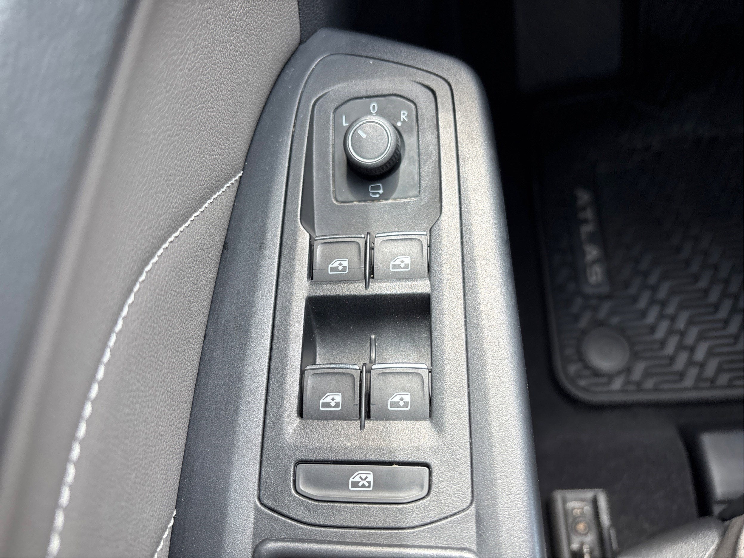 2021 Volkswagen Atlas 3.6L V6 SEL Premium