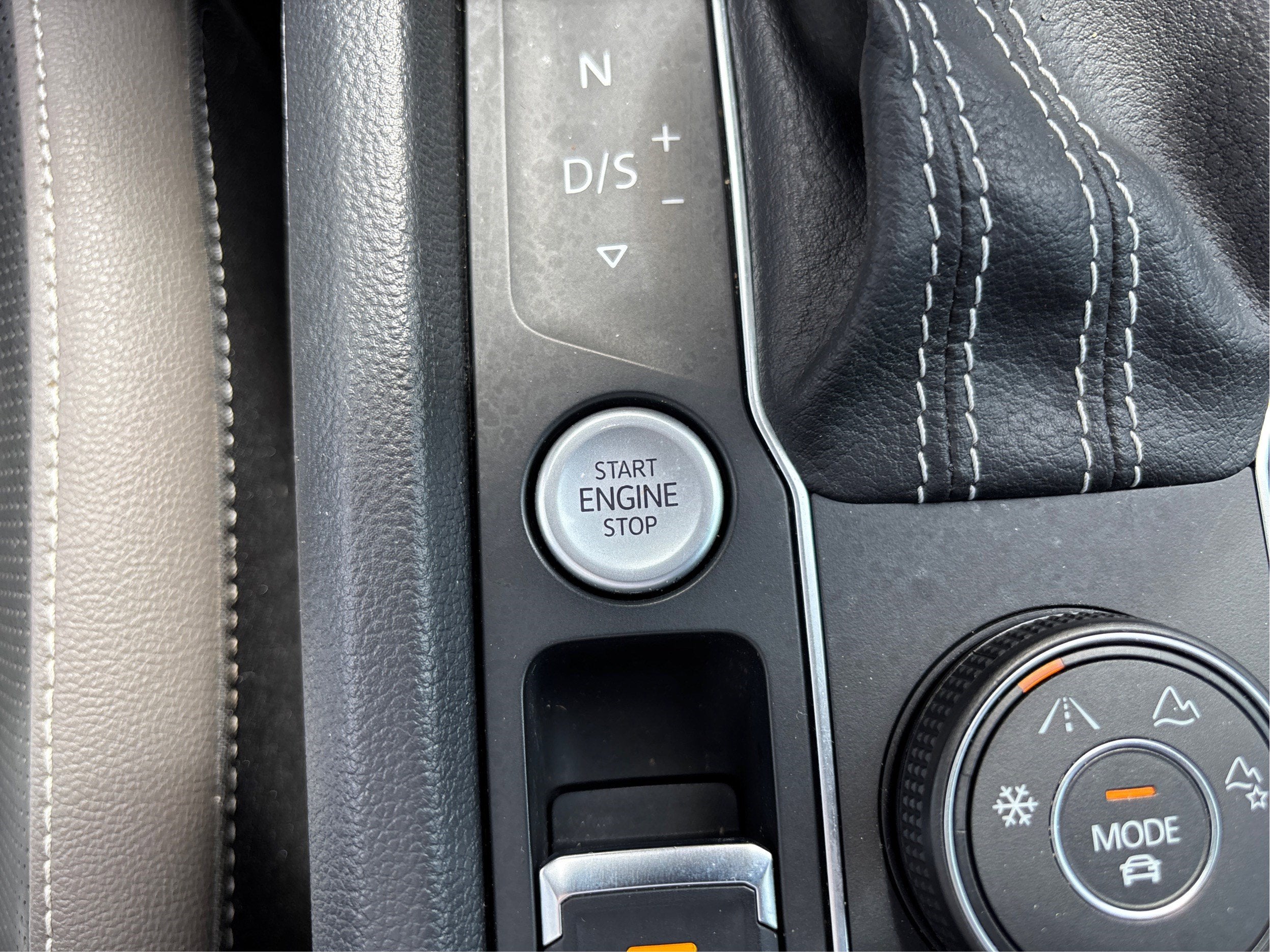 2021 Volkswagen Atlas 3.6L V6 SEL Premium