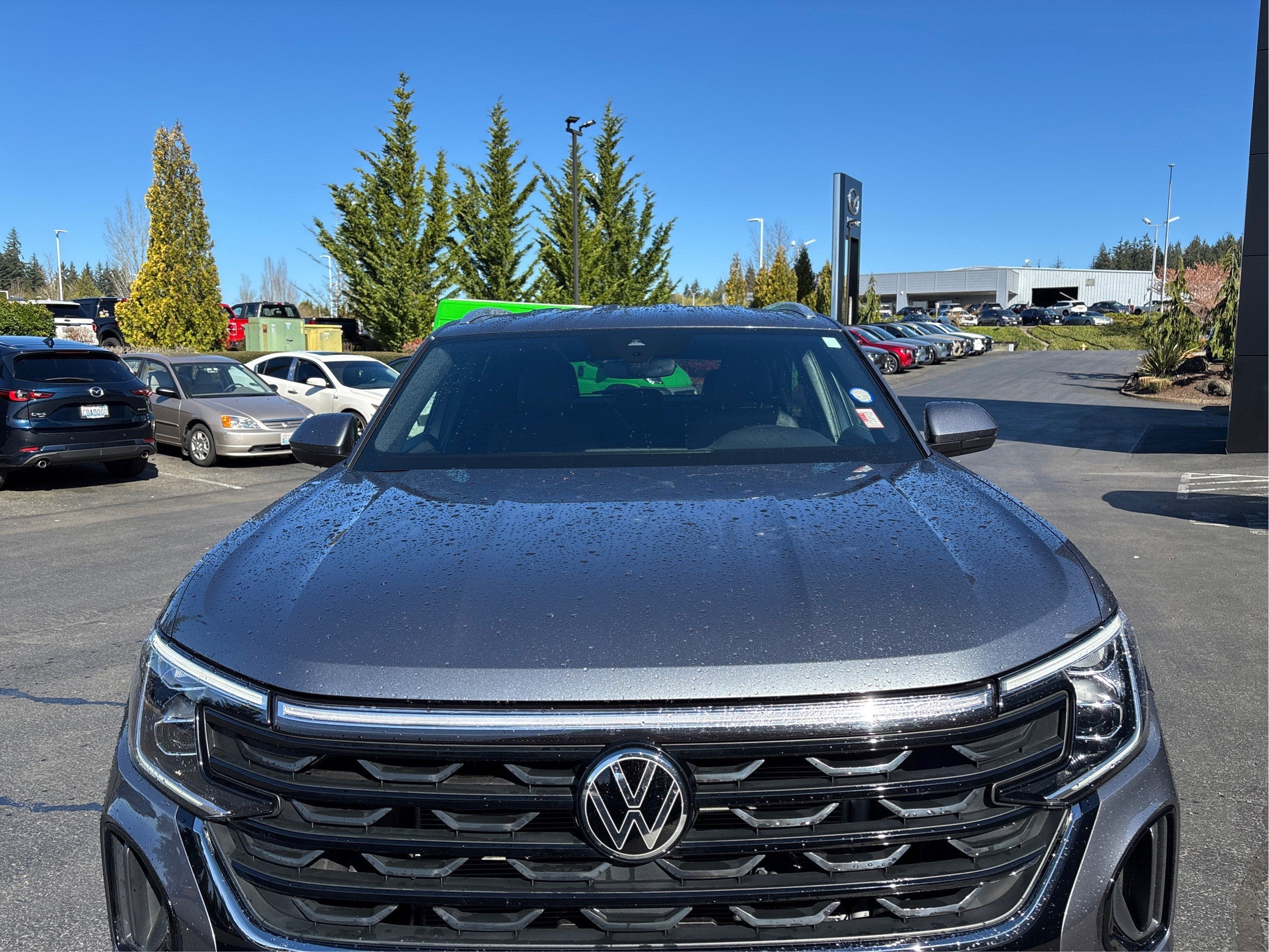 2025 Volkswagen Atlas Cross Sport 2.0T SE w/Technology