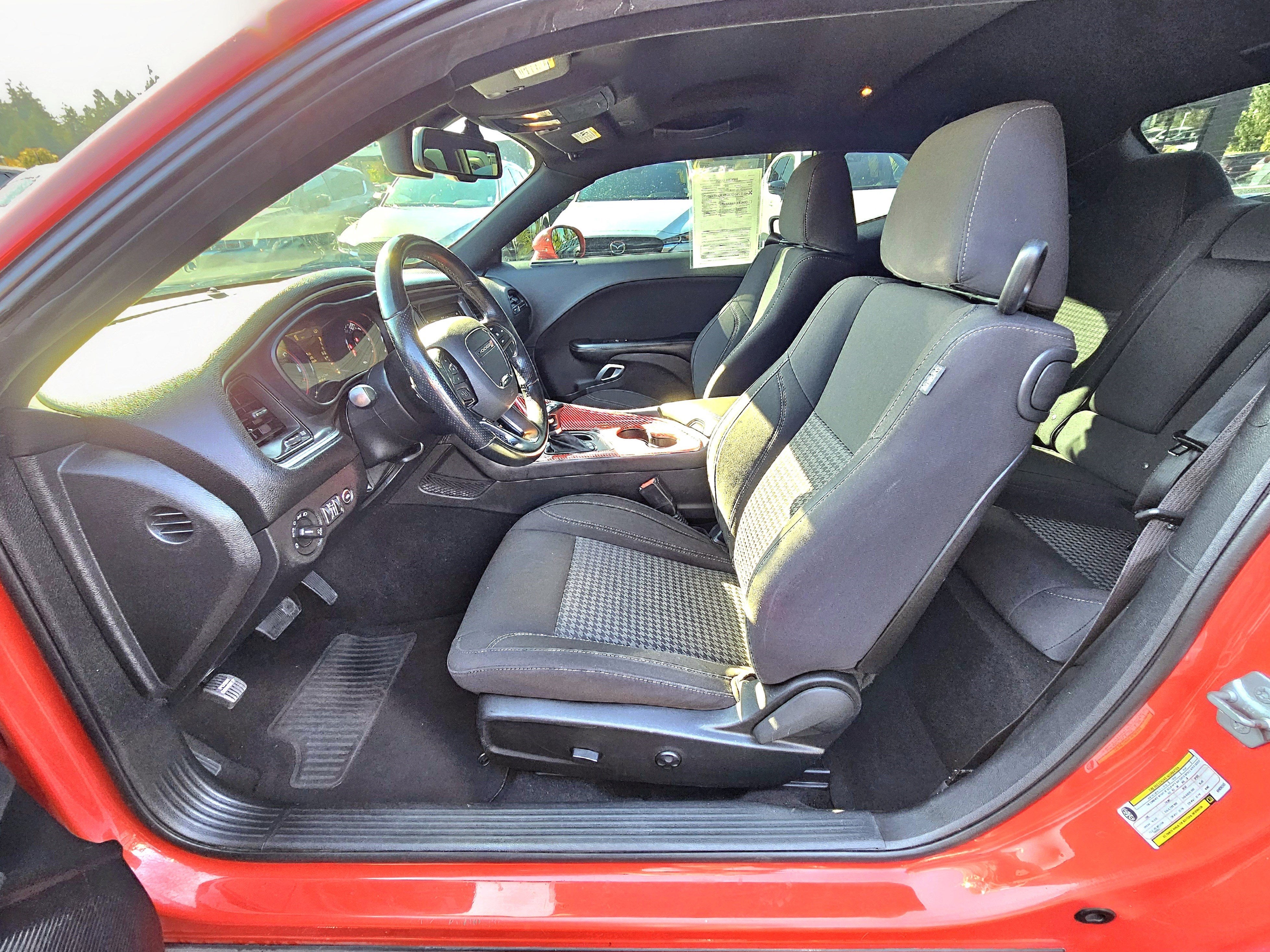 2019 Dodge Challenger SXT