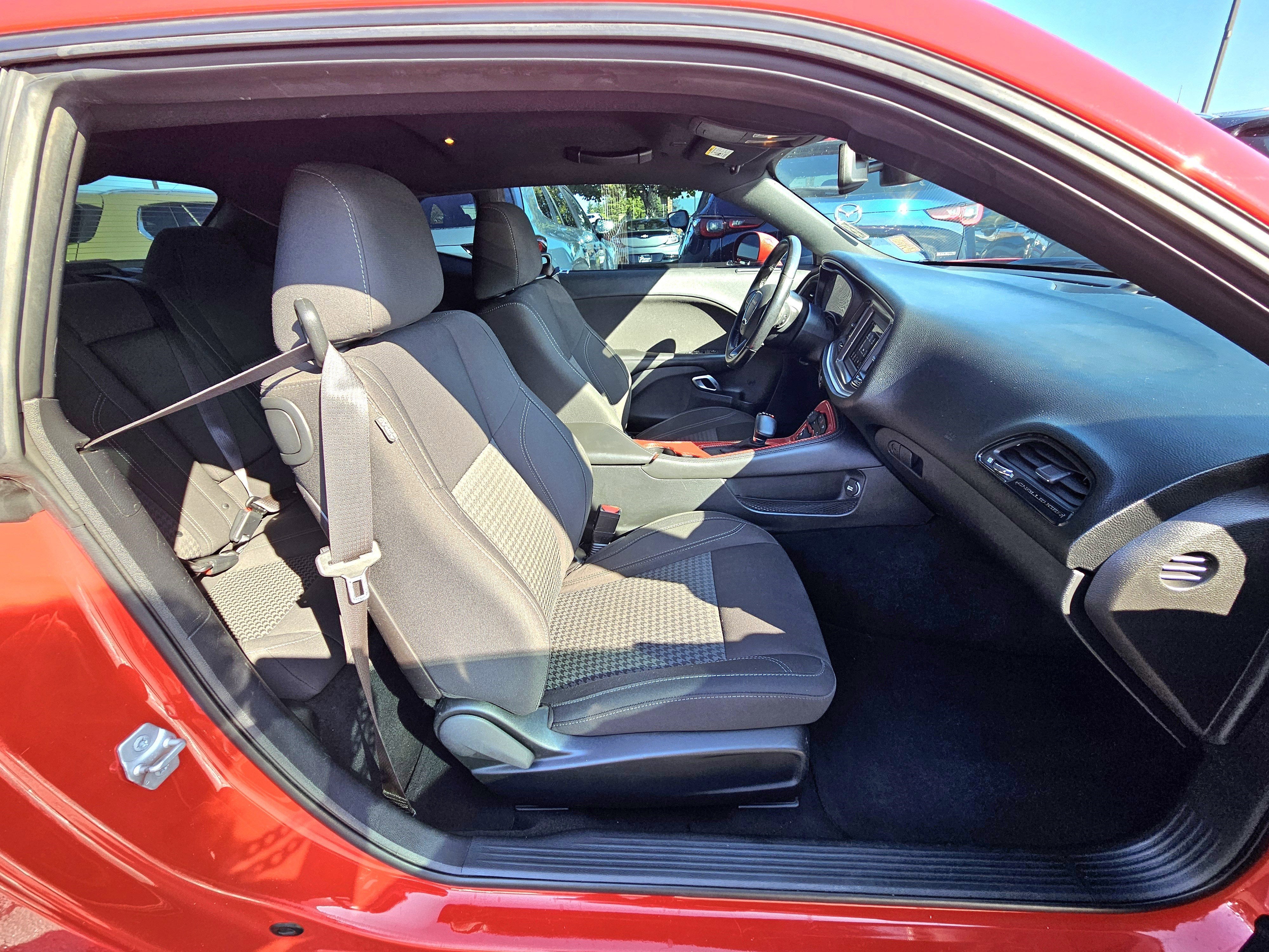 2019 Dodge Challenger SXT