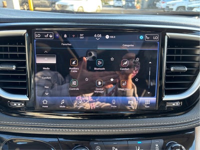 2024 Chrysler Pacifica Limited FWD