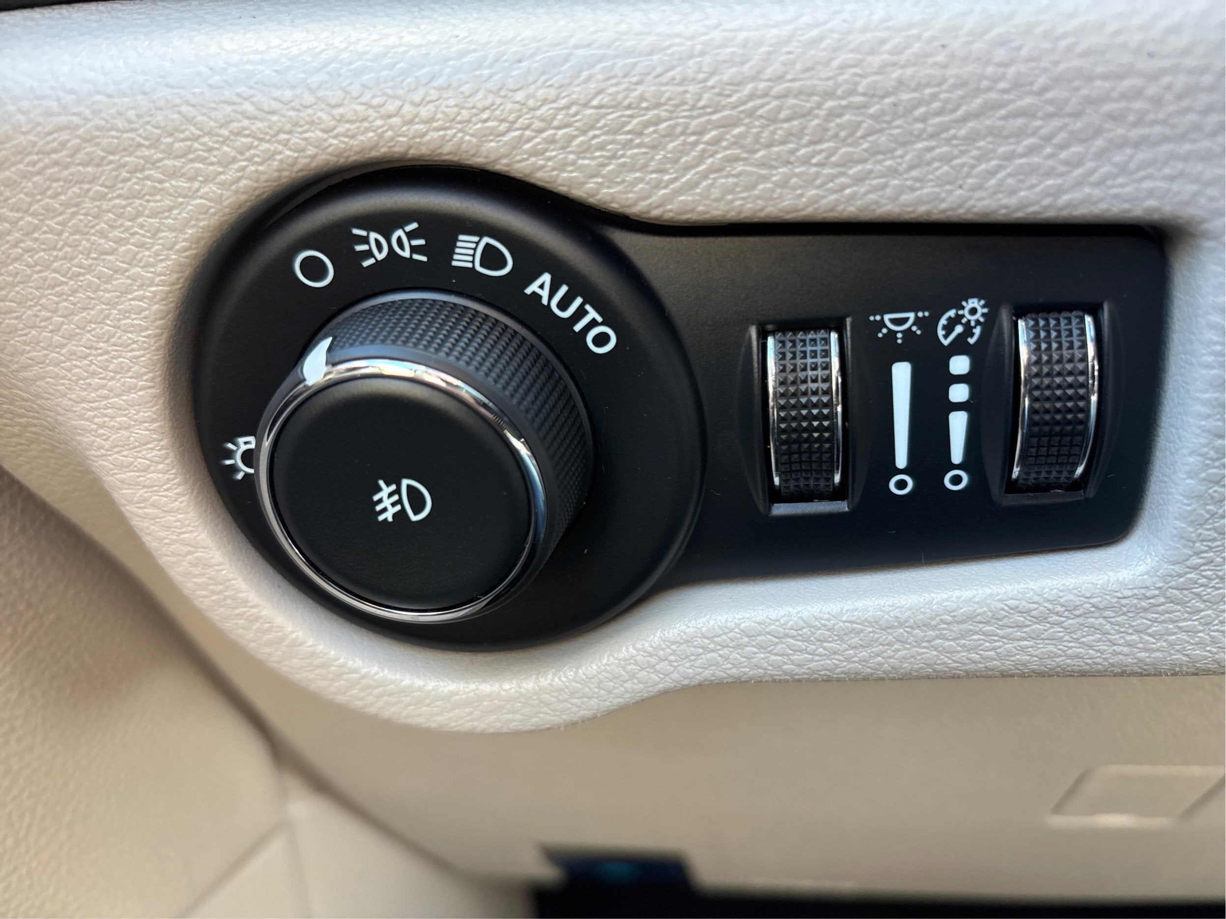 2024 Chrysler Pacifica Limited FWD