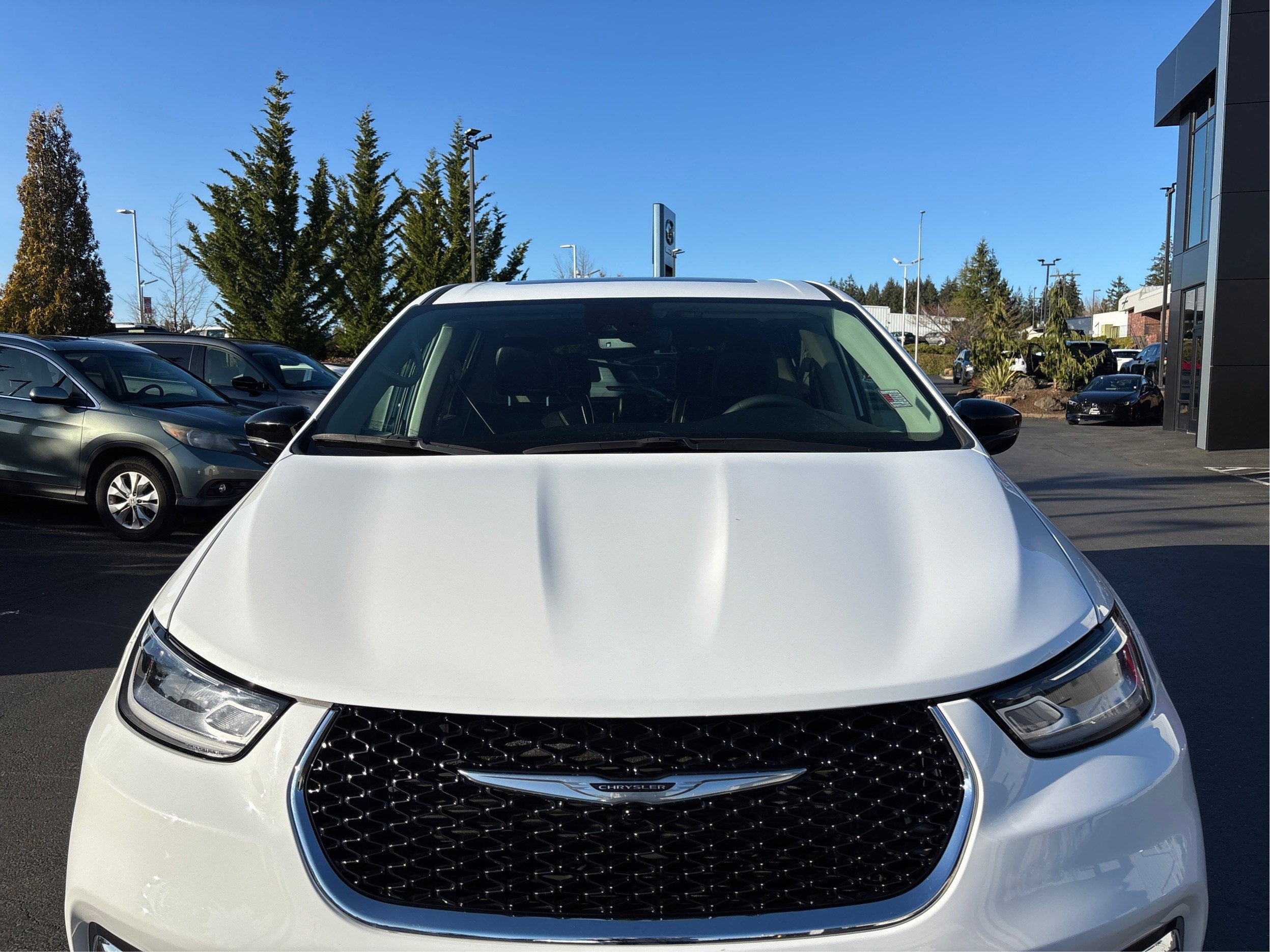 2024 Chrysler Pacifica Limited FWD