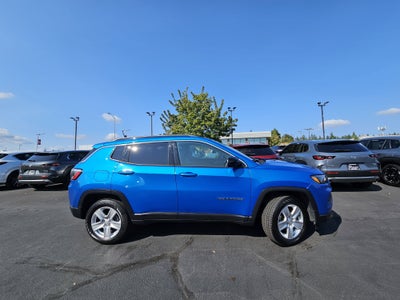 2022 Jeep Compass Latitude 4WD