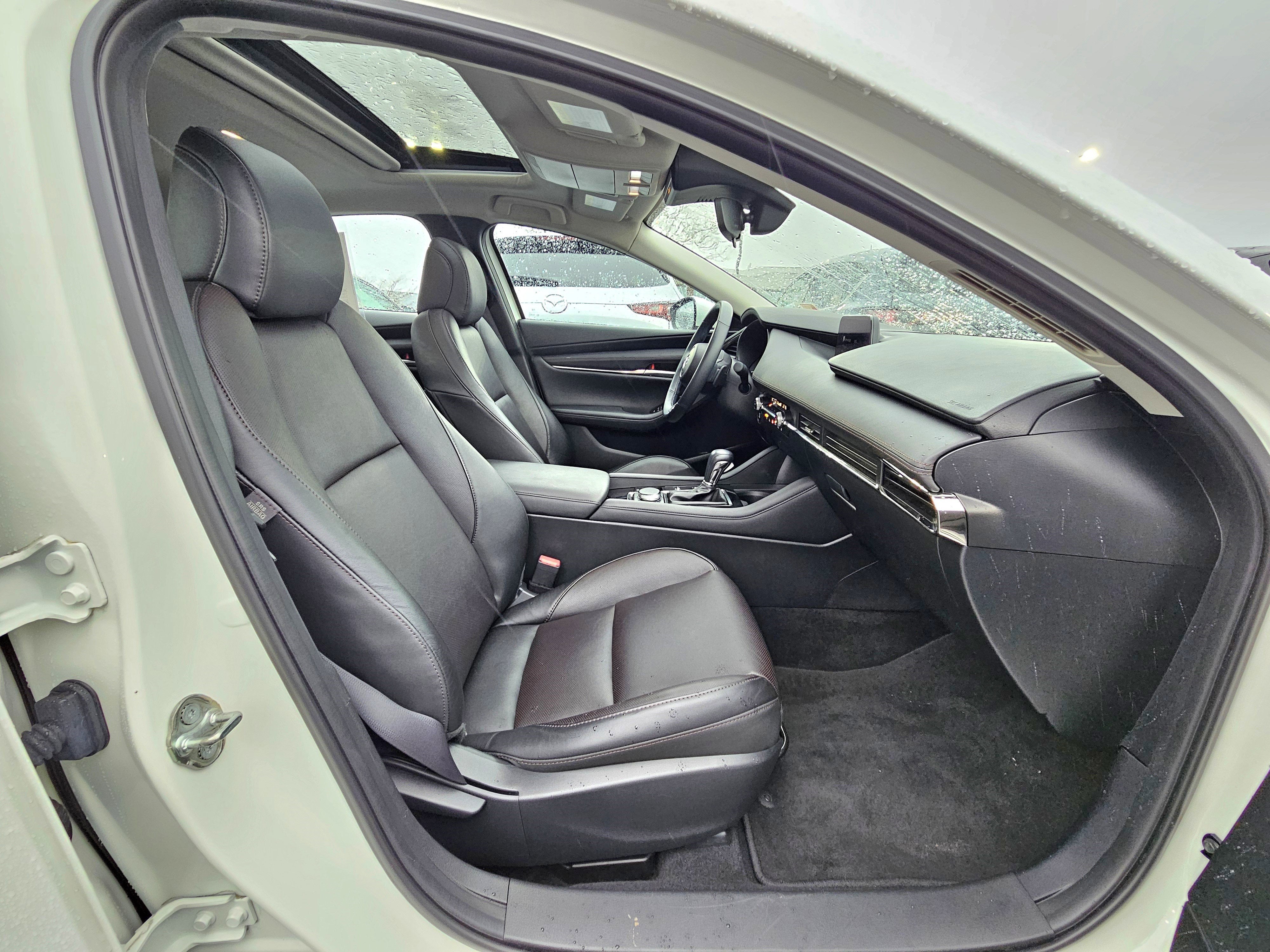 2020 Mazda Mazda3 Premium Package AWD