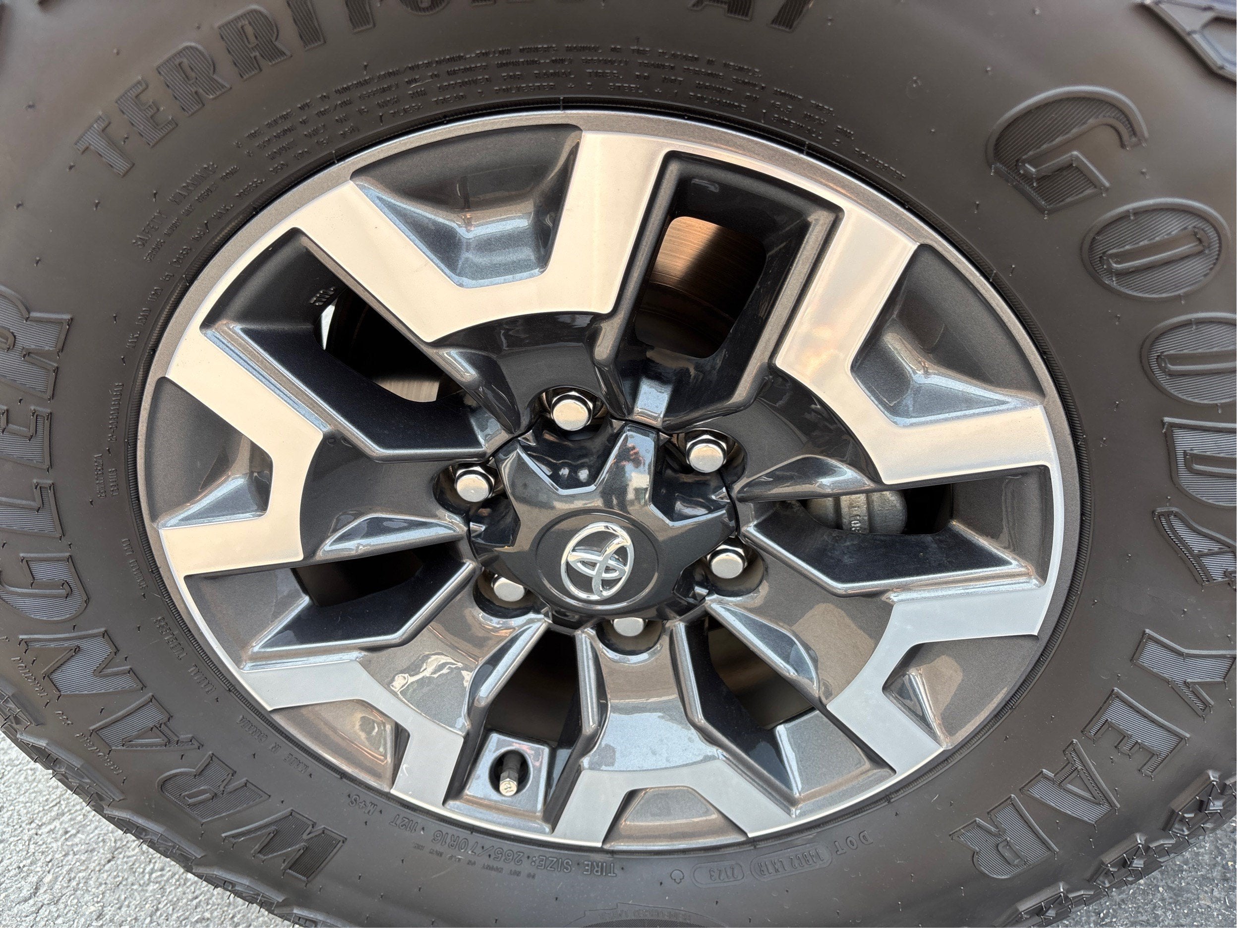 2023 Toyota Tacoma 4WD TRD Off Road