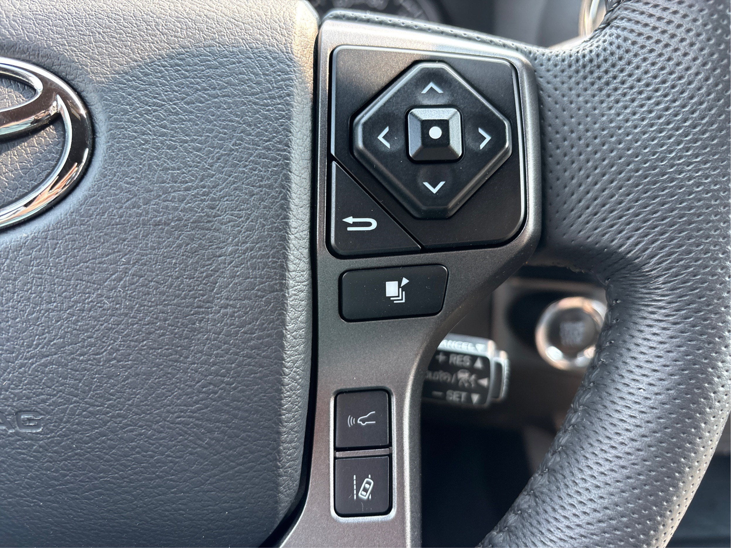 2023 Toyota Tacoma 4WD TRD Off Road
