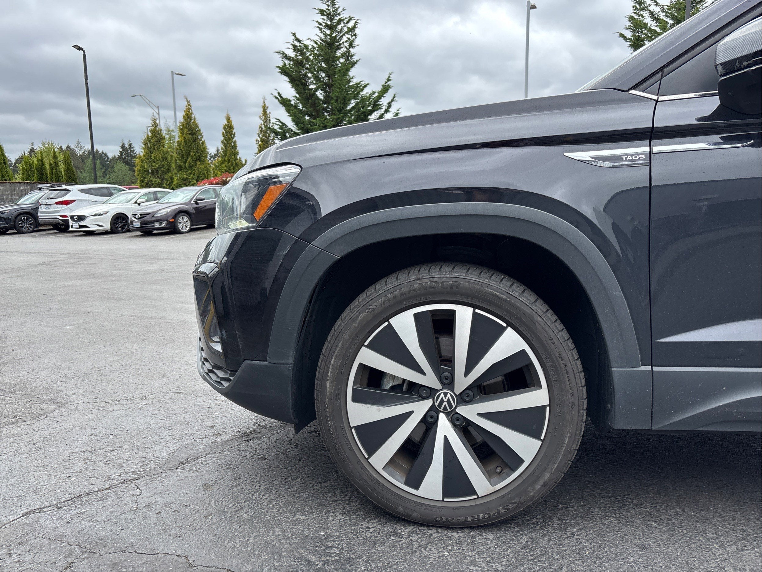 2023 Volkswagen Taos SE