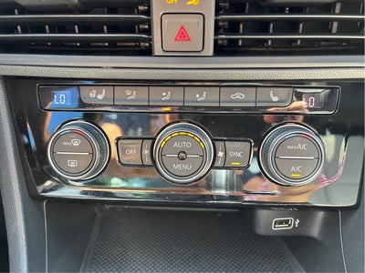 2019 Volkswagen Jetta R-Line