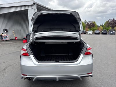2018 Toyota Camry Hybrid SE