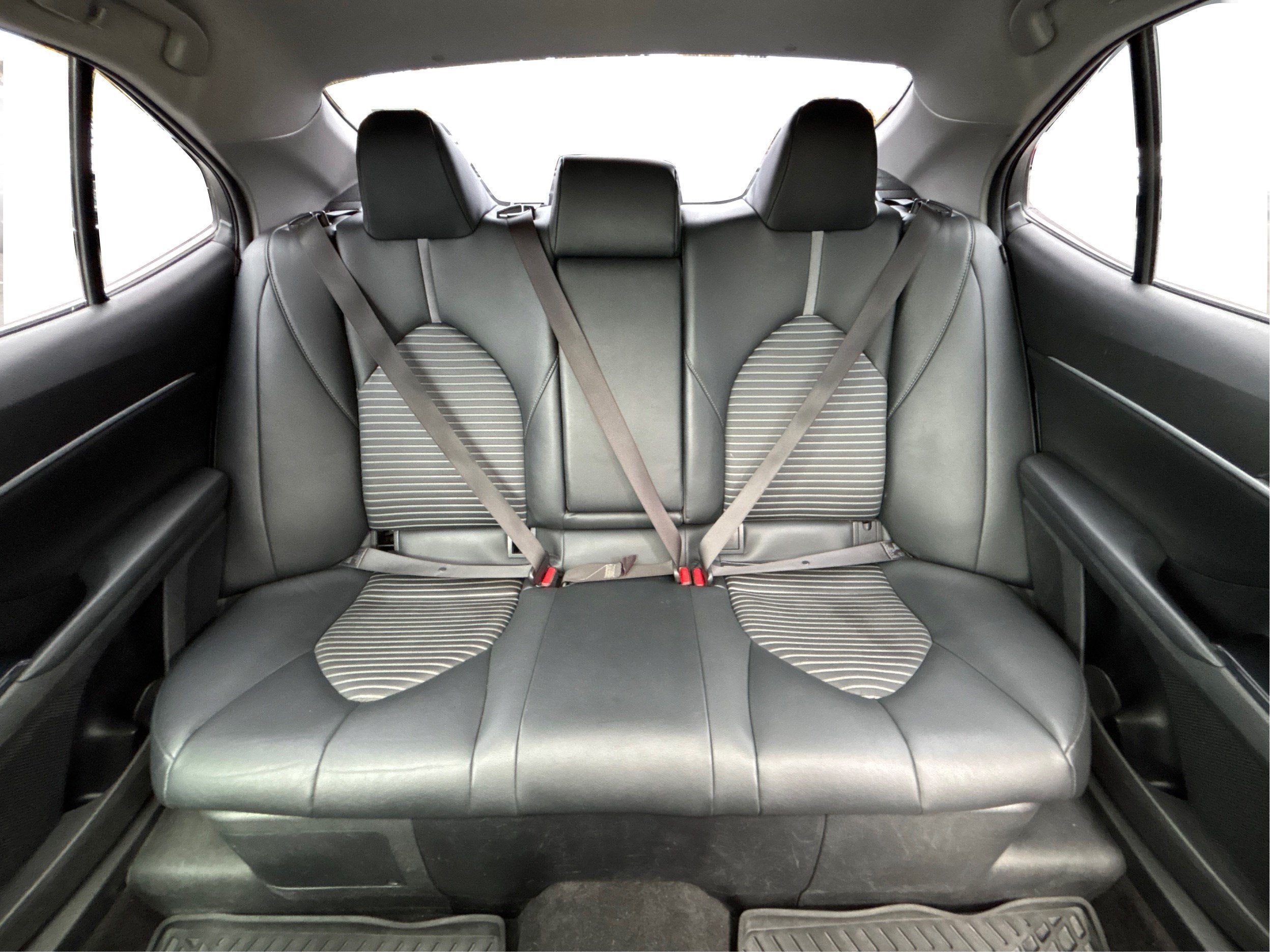 2018 Toyota Camry Hybrid SE
