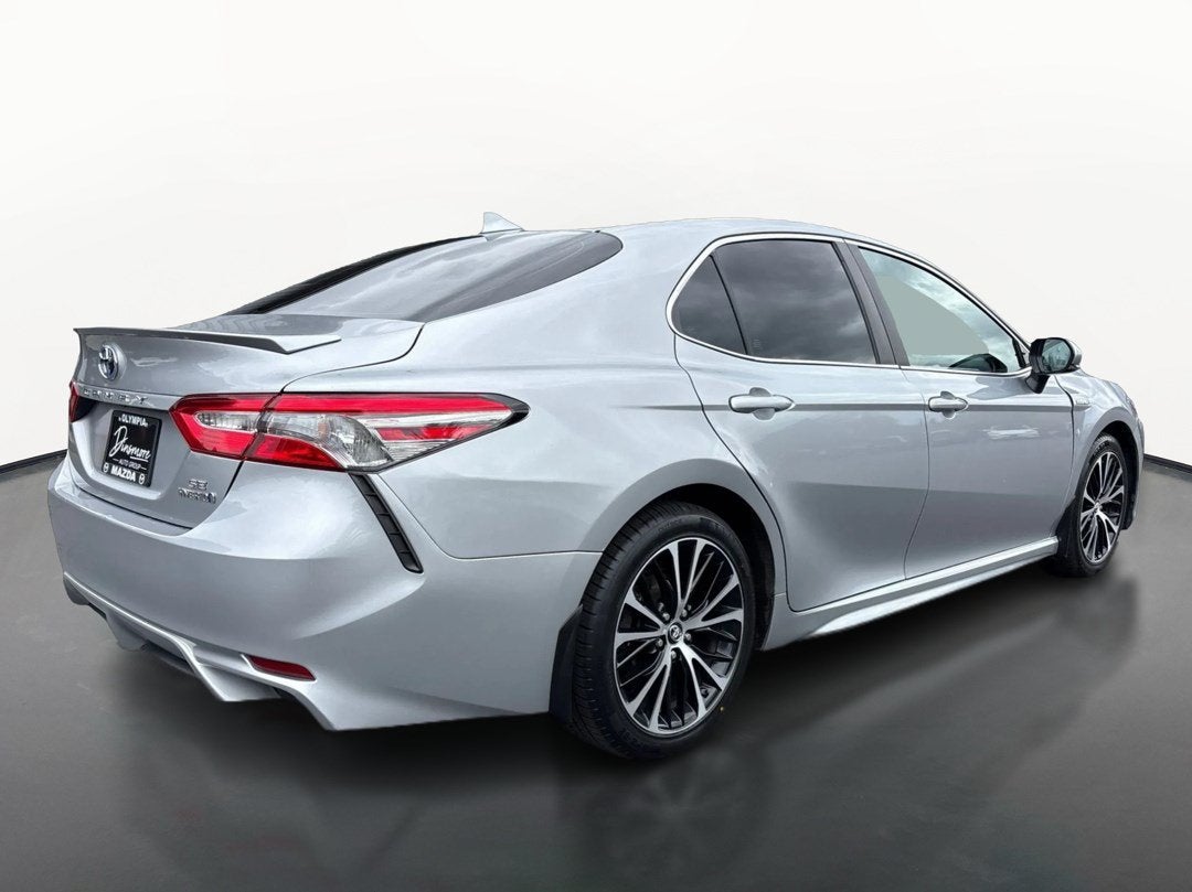 2018 Toyota Camry Hybrid SE