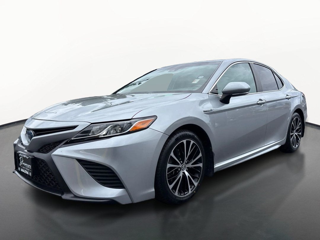 2018 Toyota Camry Hybrid SE