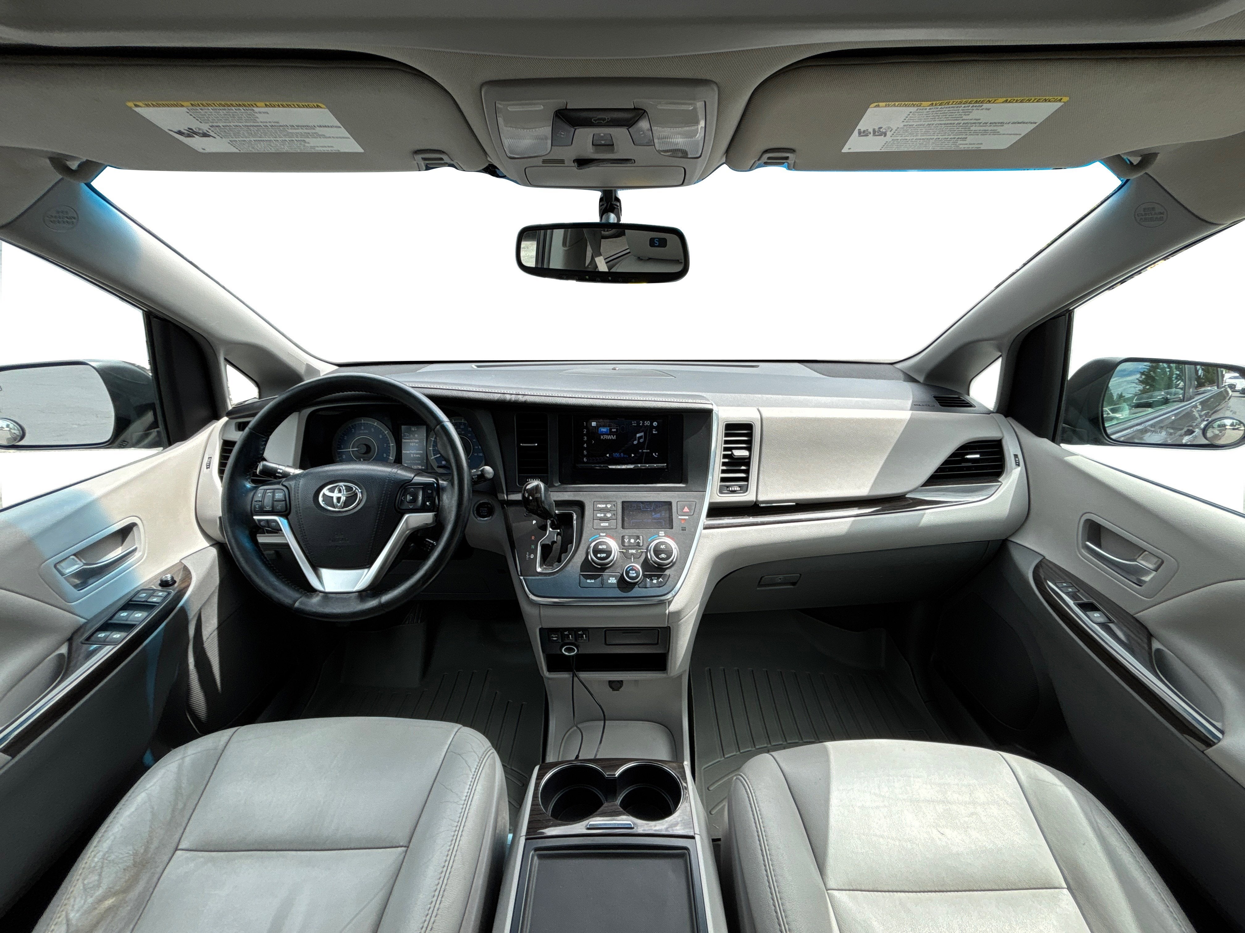 2015 Toyota Sienna XLE