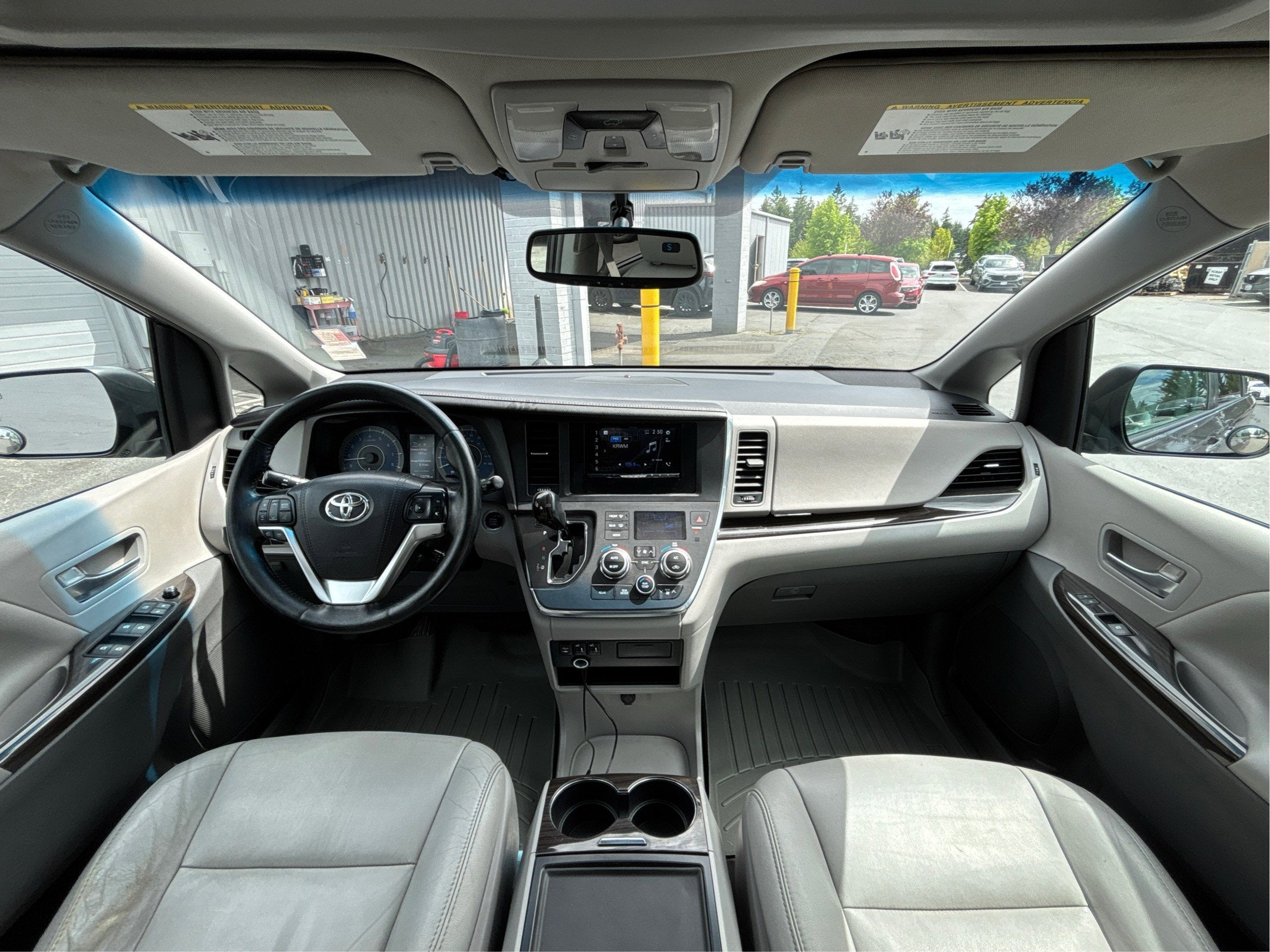 2015 Toyota Sienna XLE