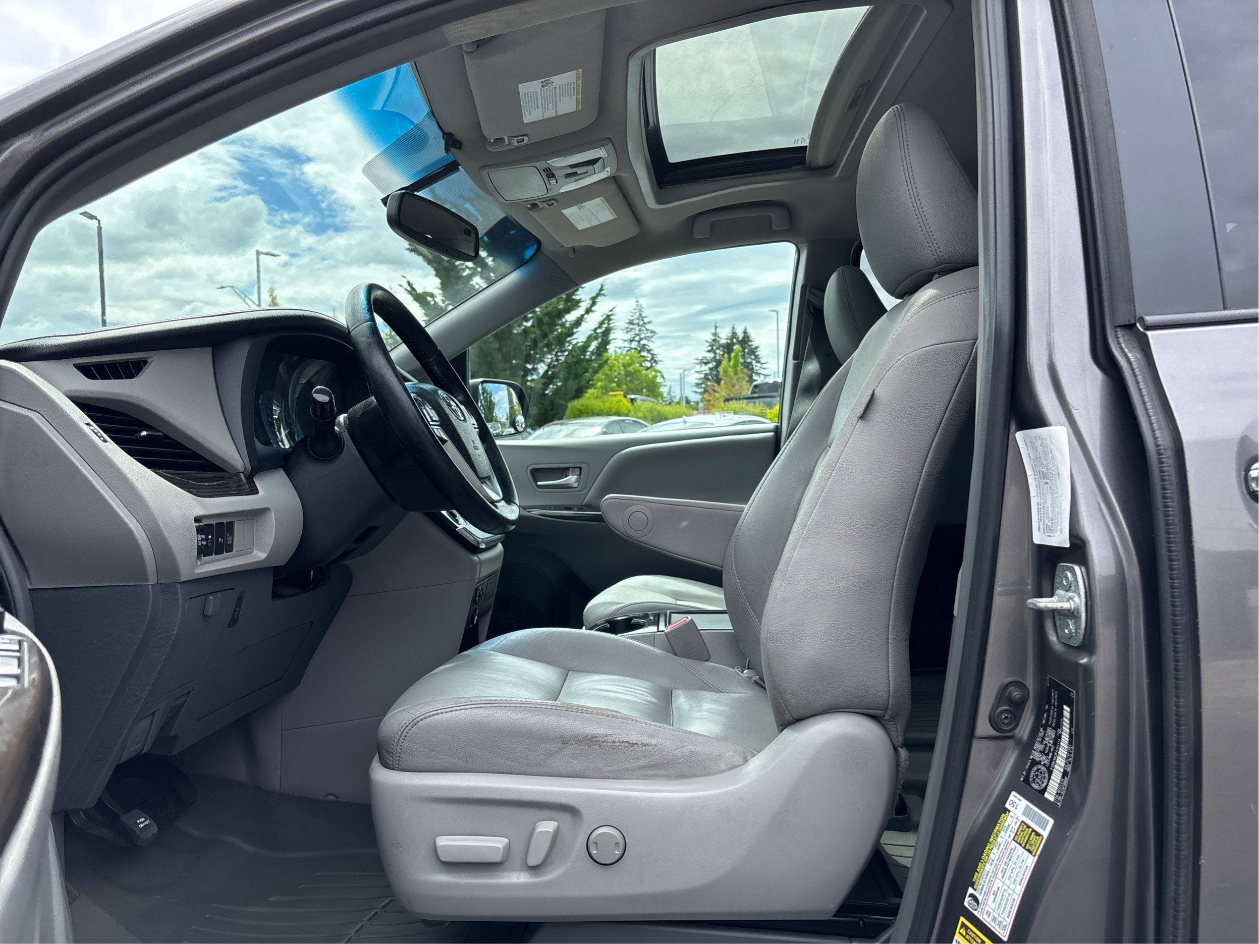 2015 Toyota Sienna XLE