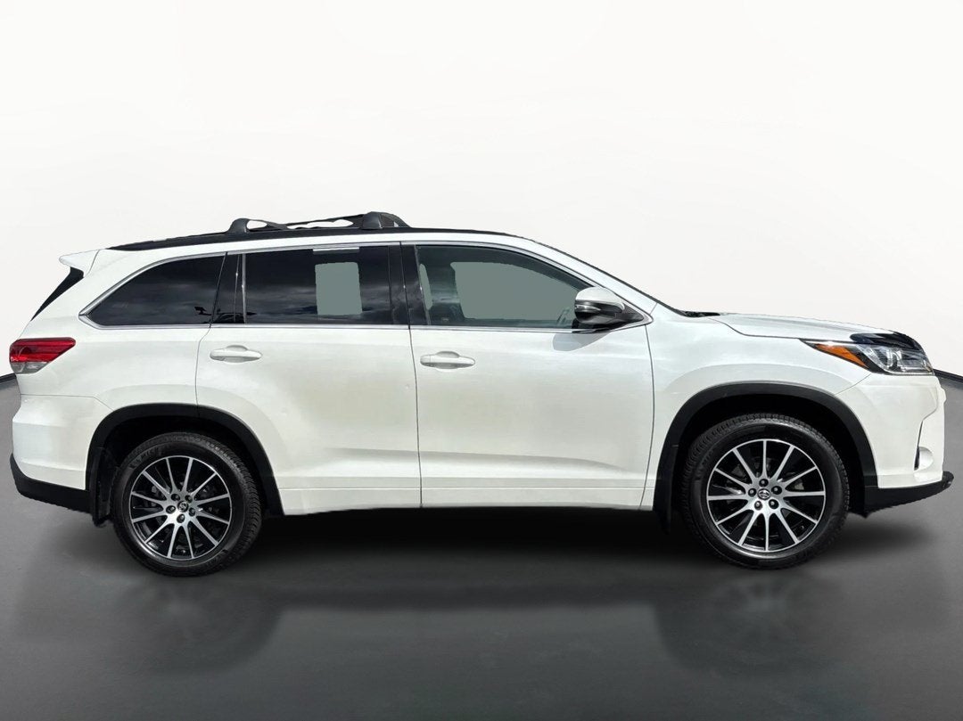 2017 Toyota Highlander SE V6 AWD