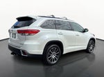 2017 Toyota Highlander SE V6 AWD