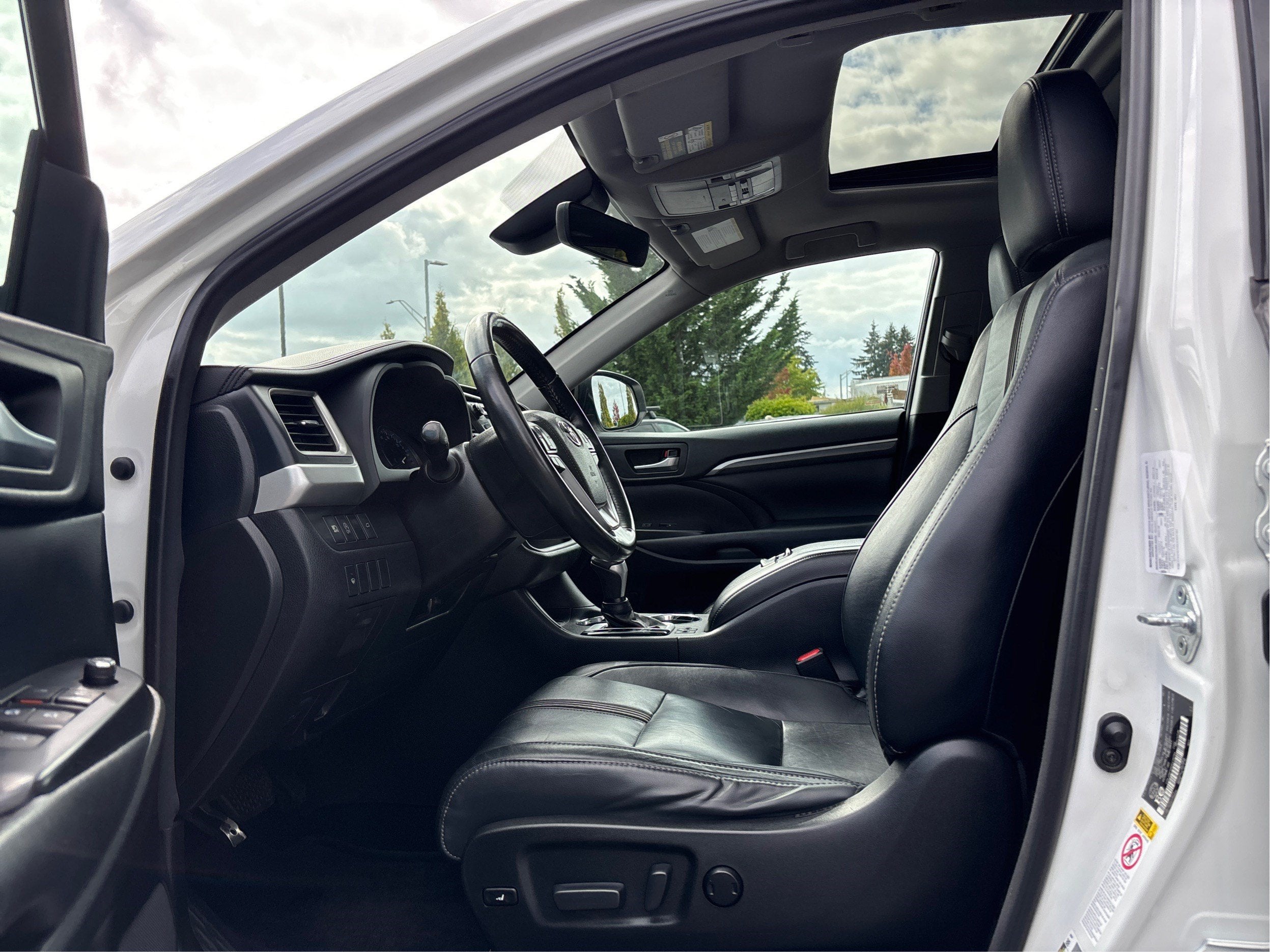 2017 Toyota Highlander SE V6 AWD