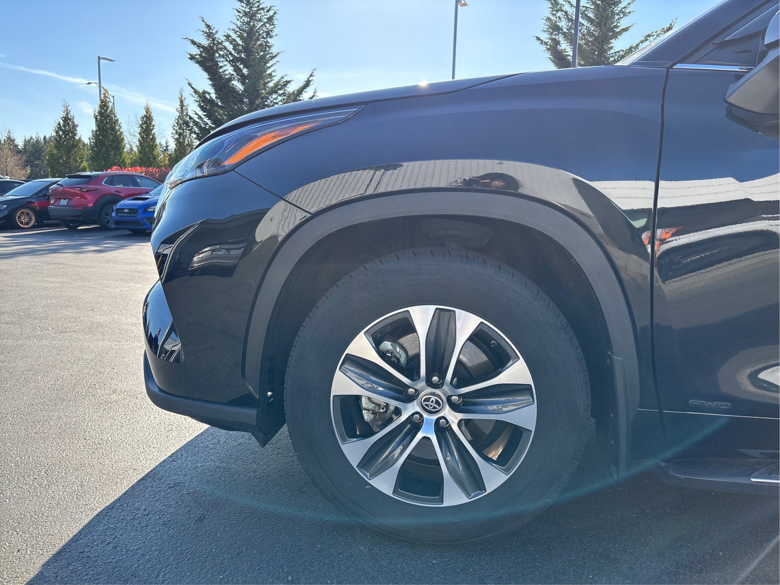 2023 Toyota Highlander Hybrid XLE AWD