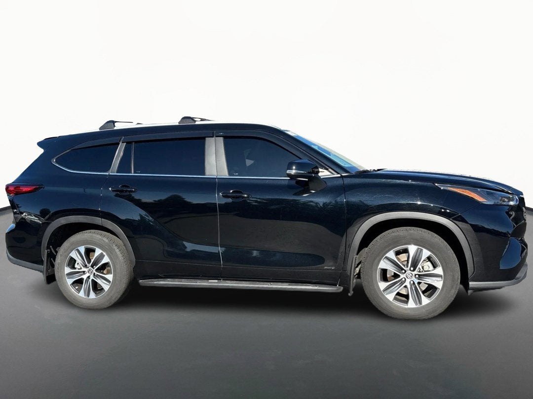 2023 Toyota Highlander Hybrid XLE AWD