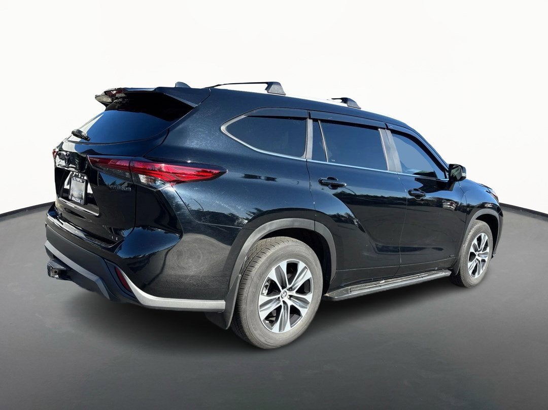 2023 Toyota Highlander Hybrid XLE AWD