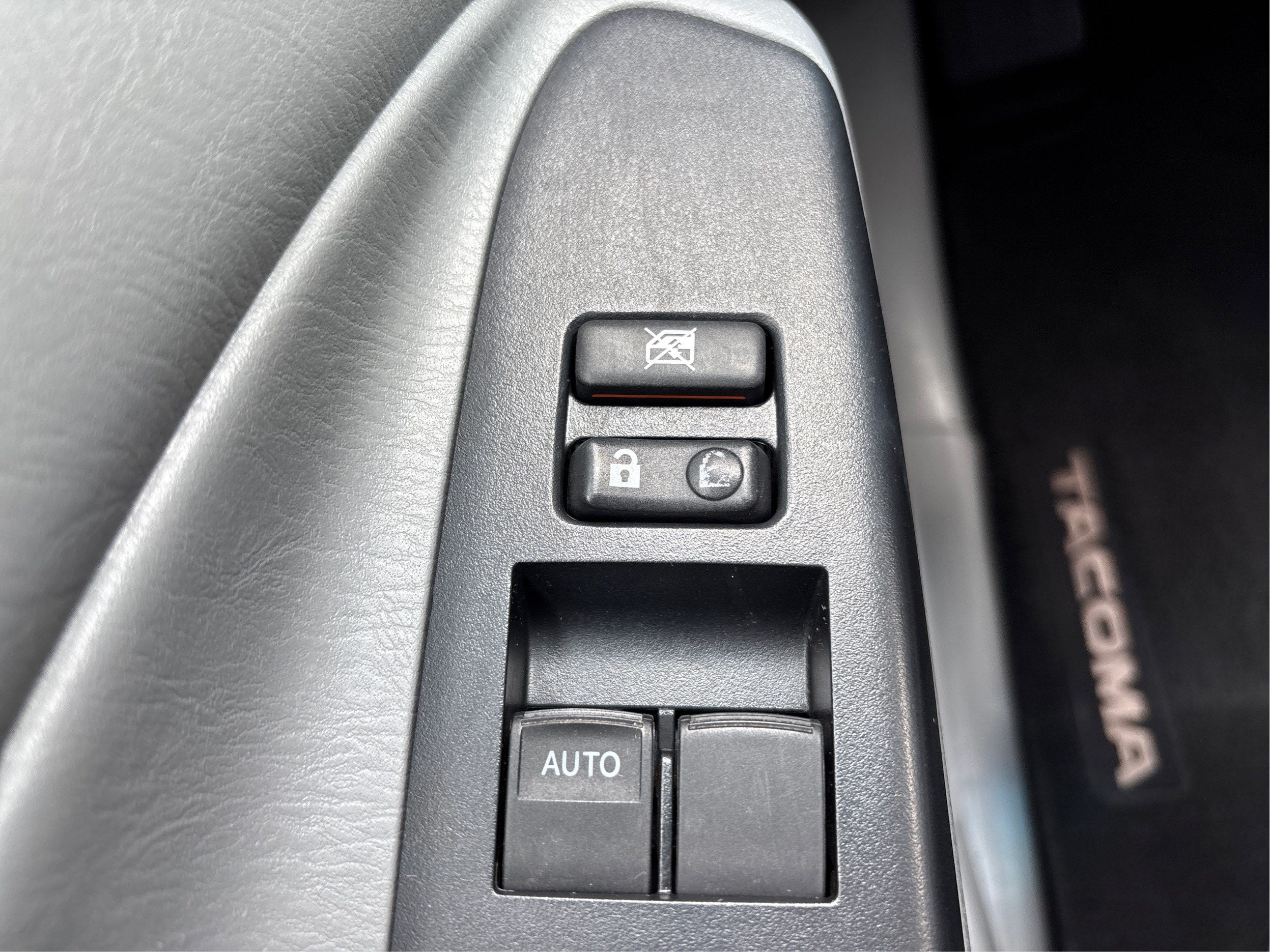2012 Toyota Tacoma 2WD Access Cab I4 MT