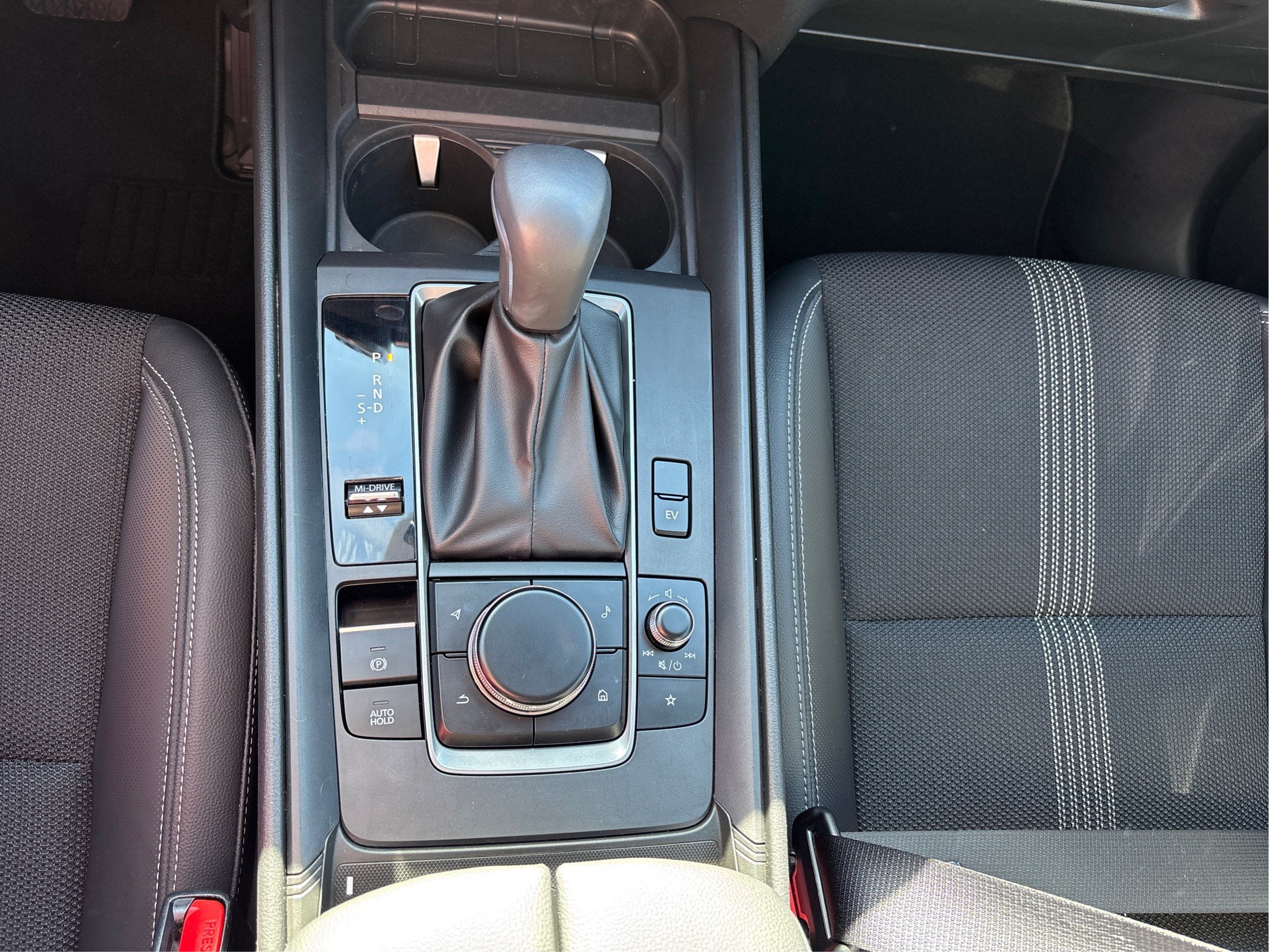 2026 Mazda Mazda CX-50 Hybrid Preferred AWD
