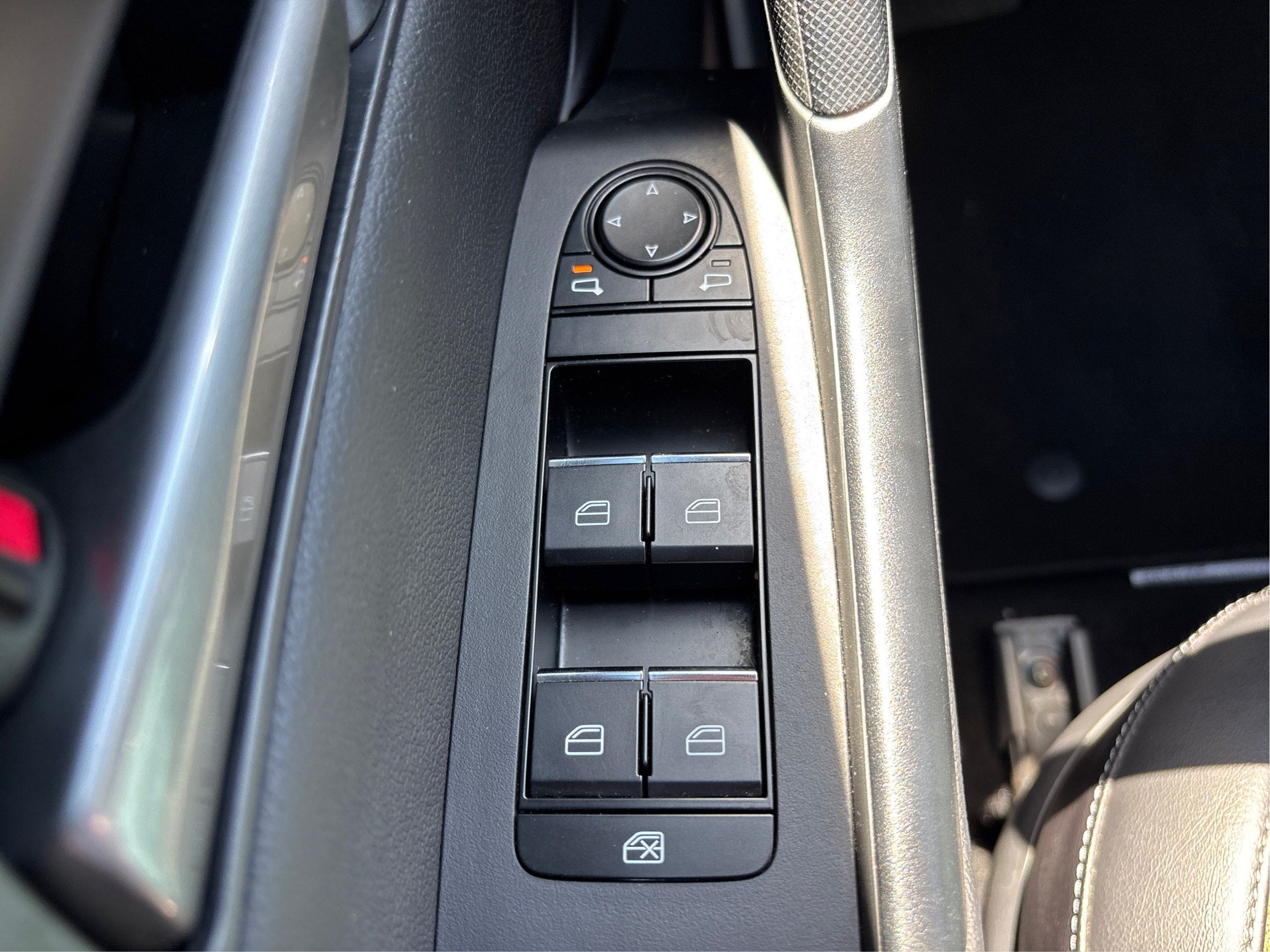2025 Mazda Mazda CX-50 Hybrid Premium AWD