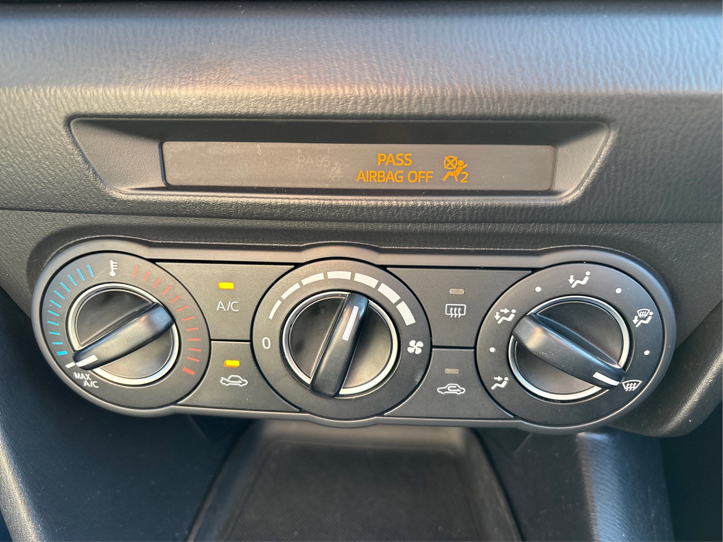 2016 Mazda Mazda3 i Sport