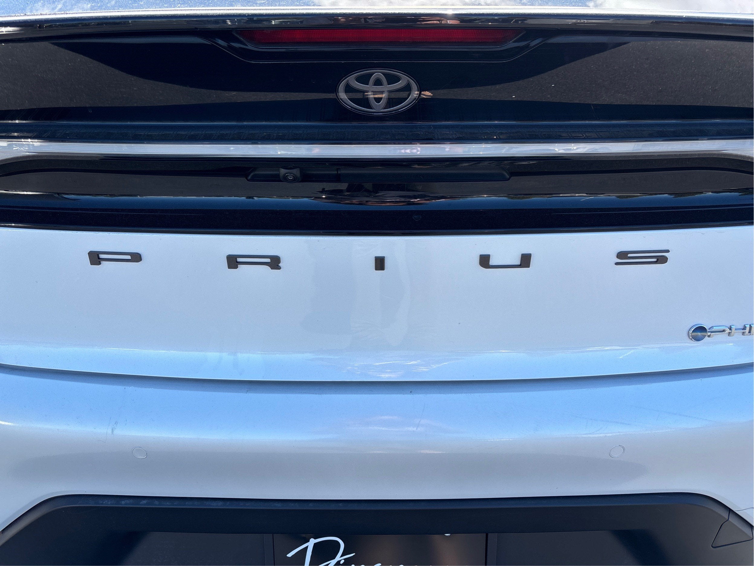 2025 Toyota Prius Plug-In Hybrid SE