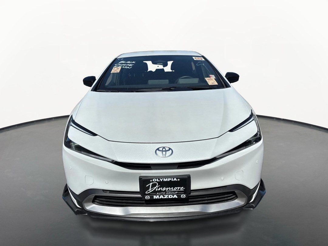 2025 Toyota Prius Plug-In Hybrid SE