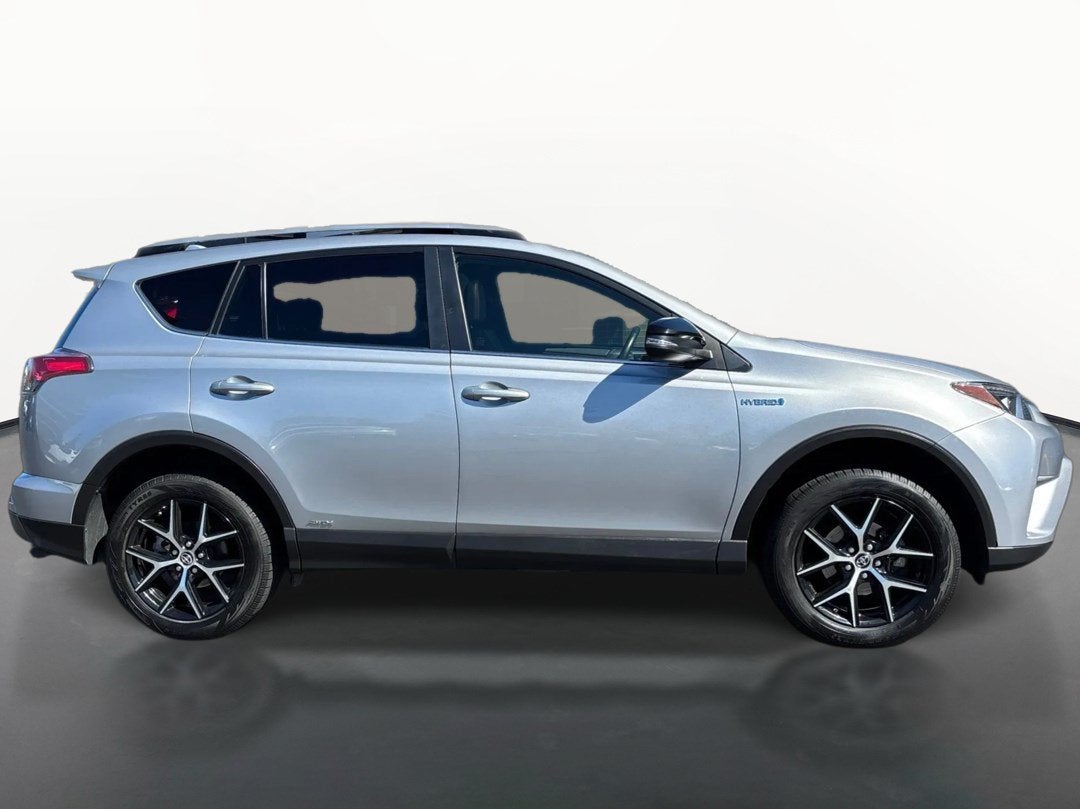 2017 Toyota RAV4 Hybrid SE AWD