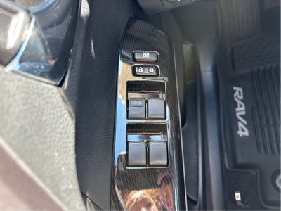 2017 Toyota RAV4 Hybrid SE AWD