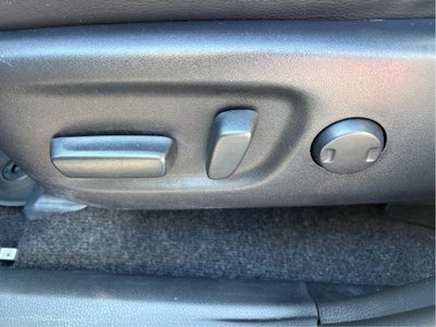 2017 Toyota RAV4 Hybrid SE AWD
