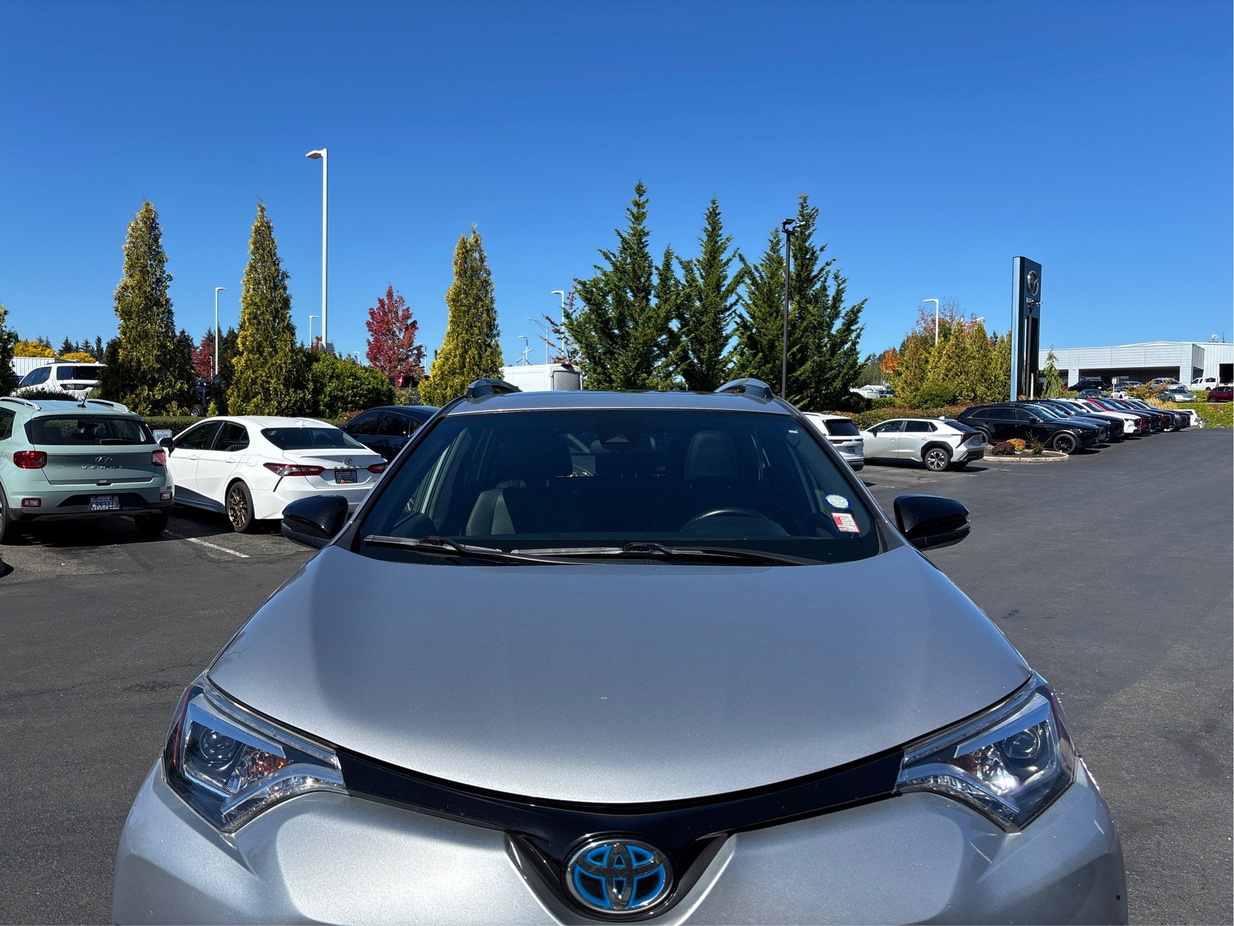 2017 Toyota RAV4 Hybrid SE AWD