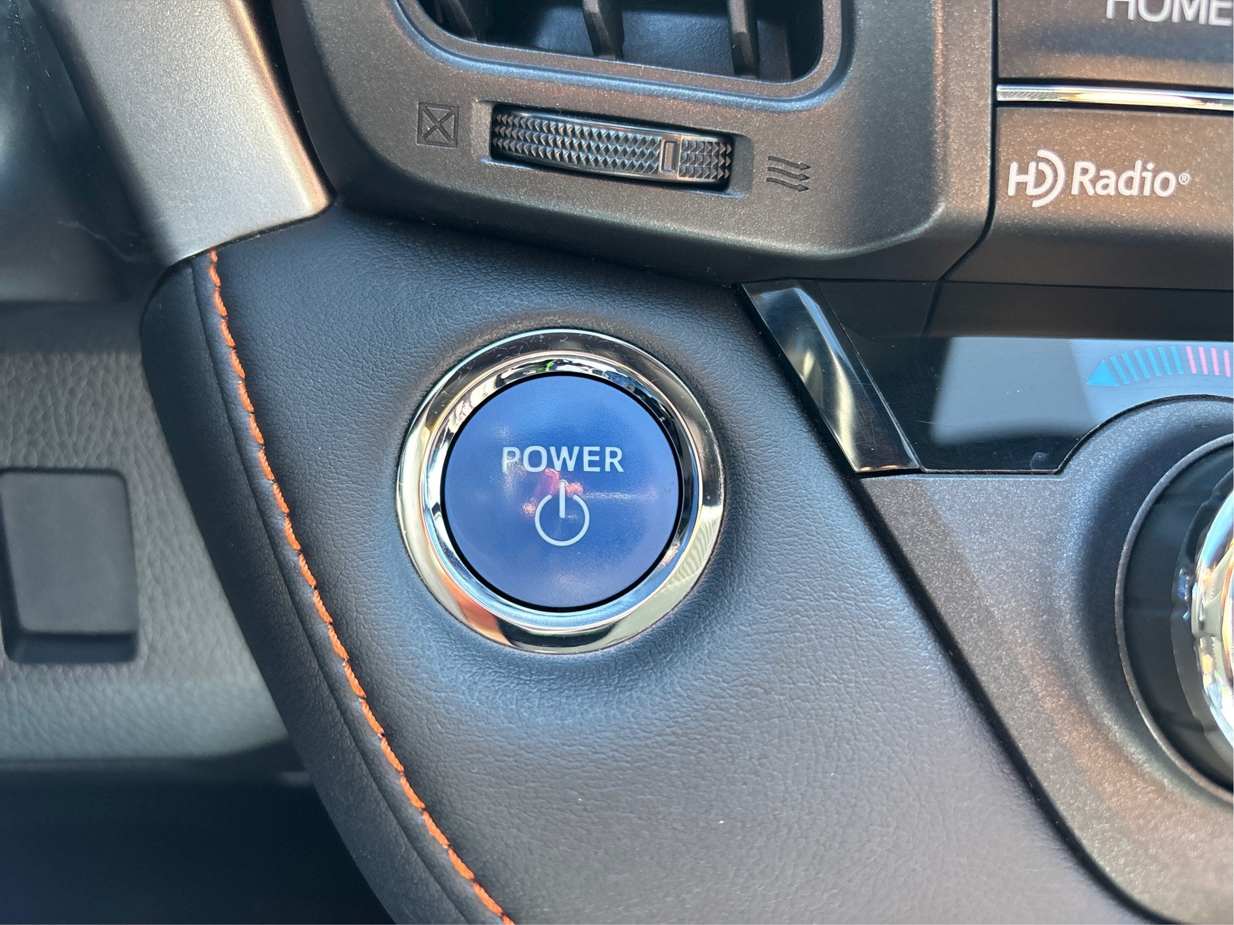 2017 Toyota RAV4 Hybrid SE AWD