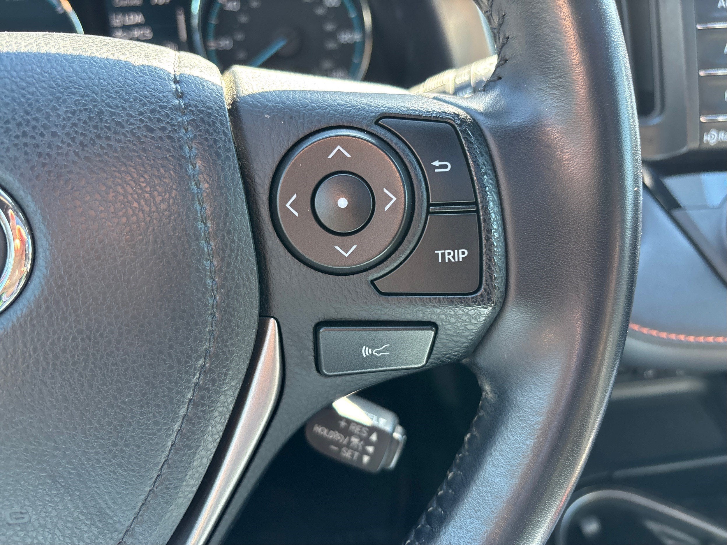 2017 Toyota RAV4 Hybrid SE AWD