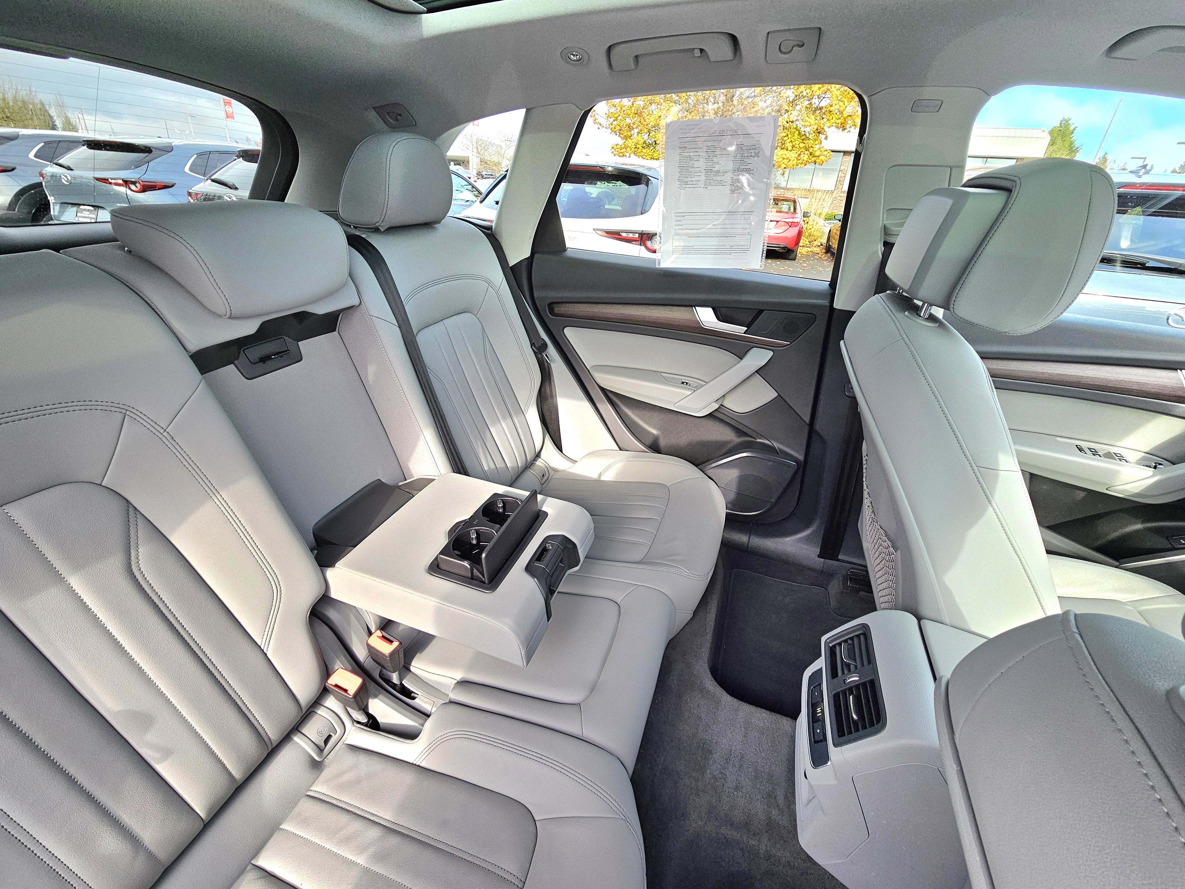 2022 Audi Q5 S line Premium