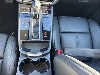 2024 Porsche Macan AWD