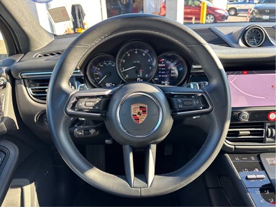 2024 Porsche Macan AWD