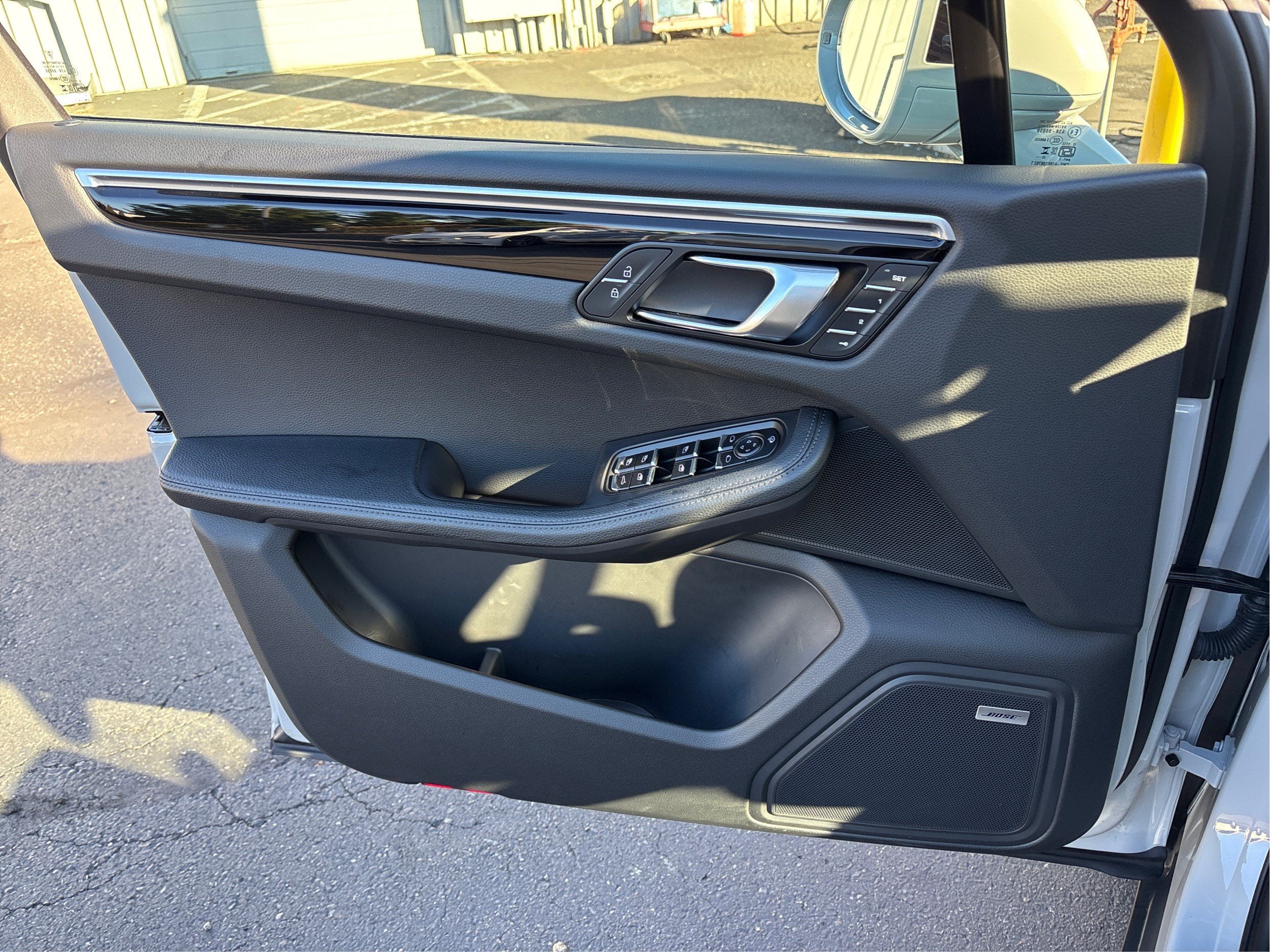 2024 Porsche Macan AWD