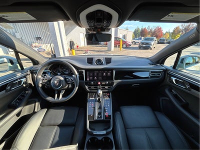 2024 Porsche Macan AWD
